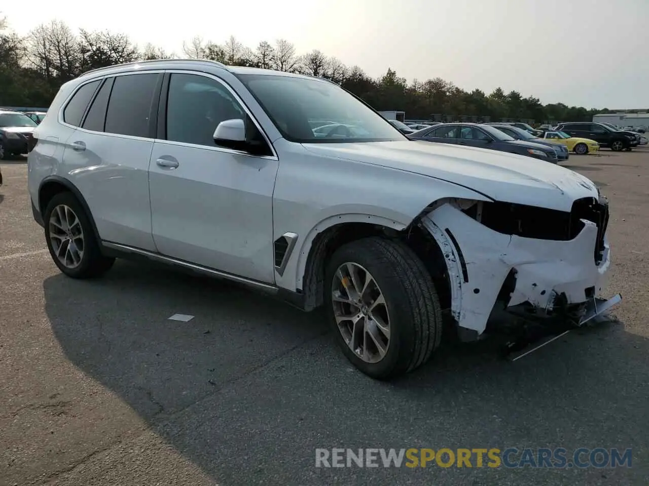 4 Photograph of a damaged car 5UX23EU04R9U45758 BMW X5 2024