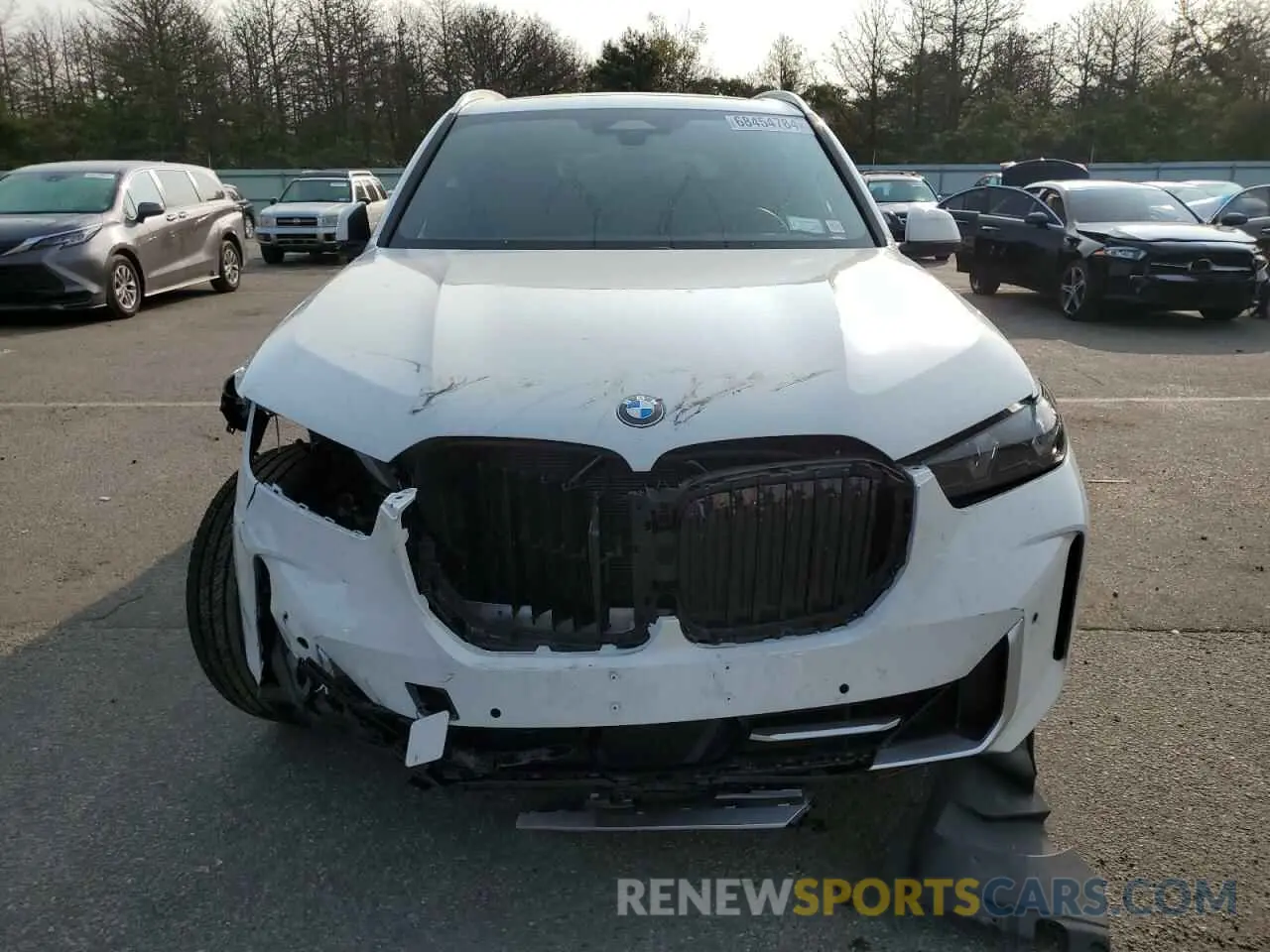 5 Photograph of a damaged car 5UX23EU04R9U45758 BMW X5 2024