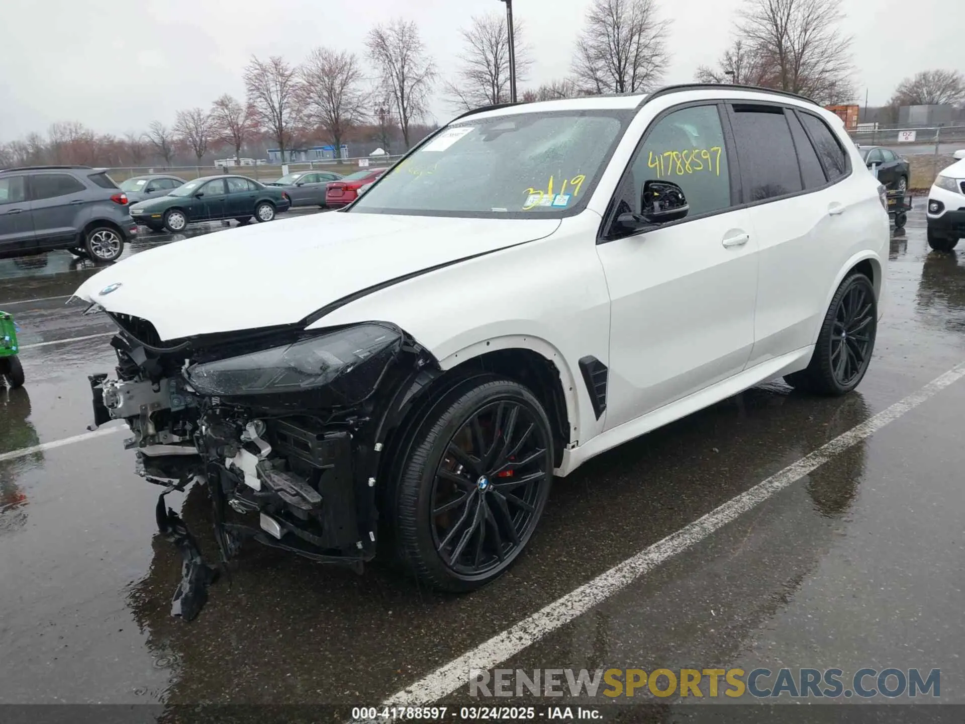 2 Photograph of a damaged car 5UX23EU04R9V15176 BMW X5 2024