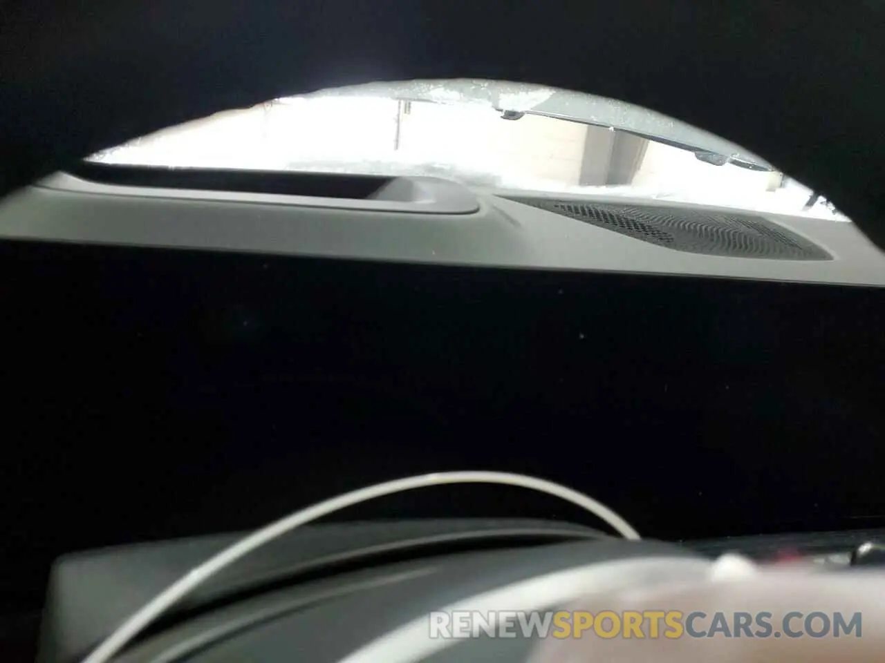 9 Photograph of a damaged car 5UX23EU05R9S18661 BMW X5 2024