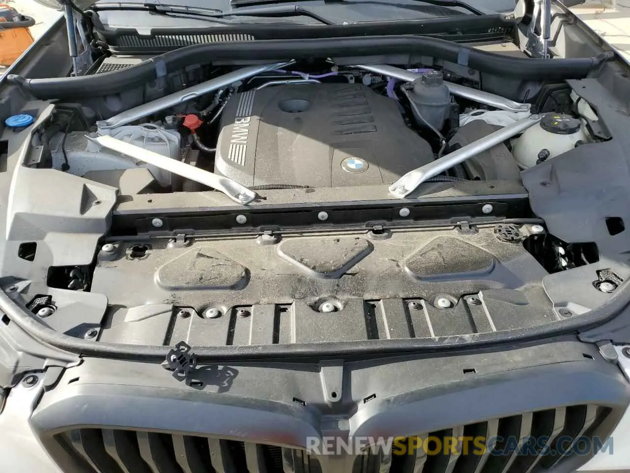 11 Photograph of a damaged car 5UX23EU05R9U48829 BMW X5 2024