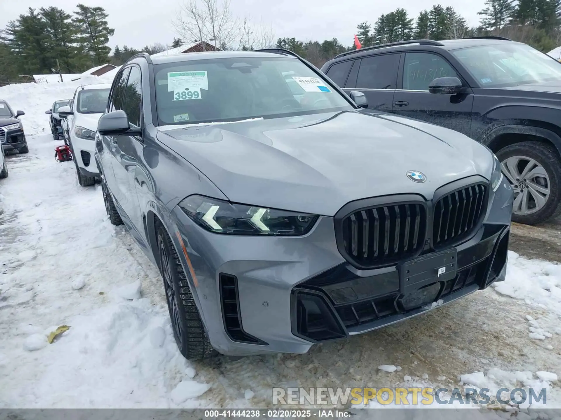 1 Photograph of a damaged car 5UX23EU06R9S09659 BMW X5 2024