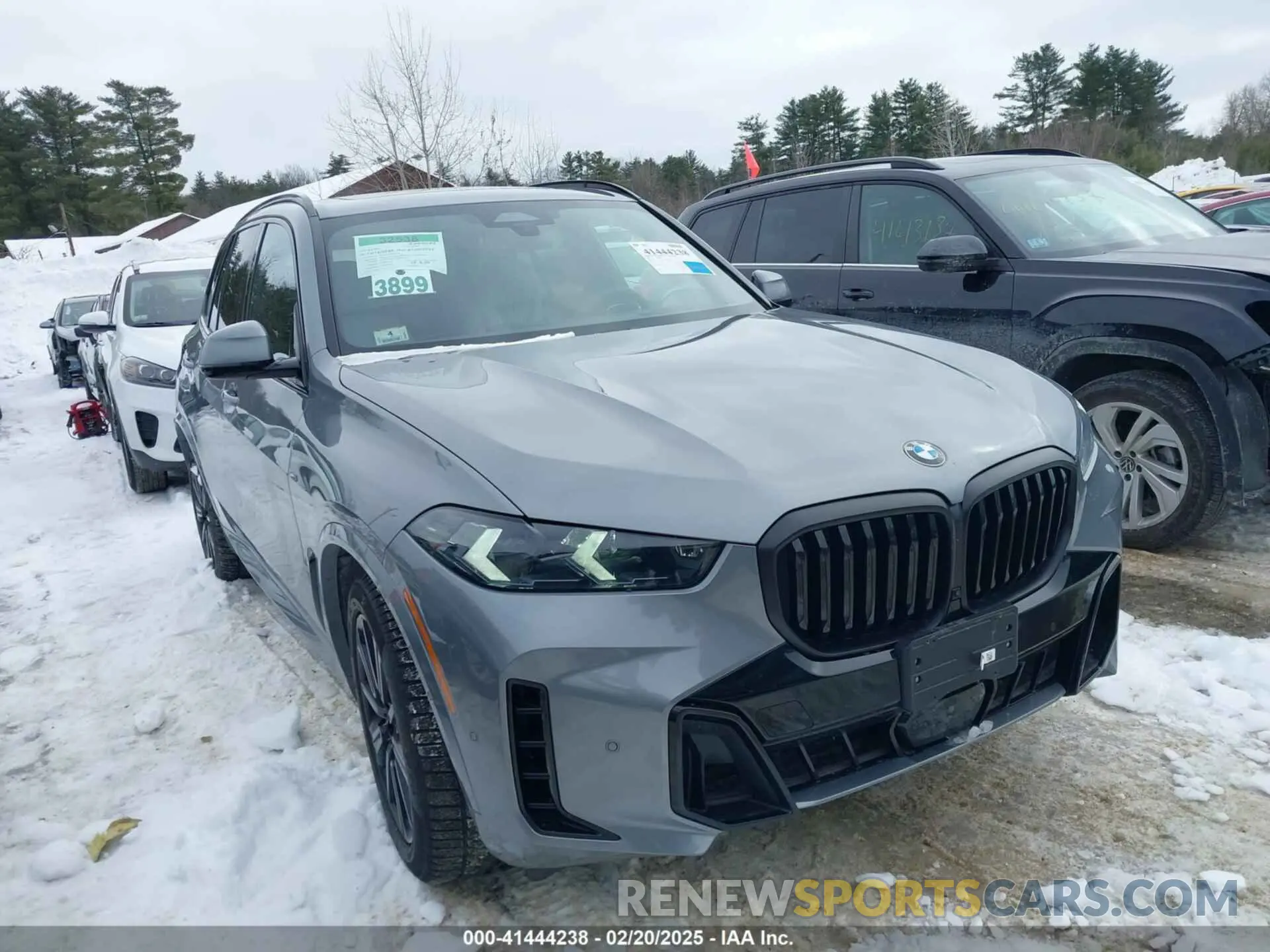 13 Photograph of a damaged car 5UX23EU06R9S09659 BMW X5 2024