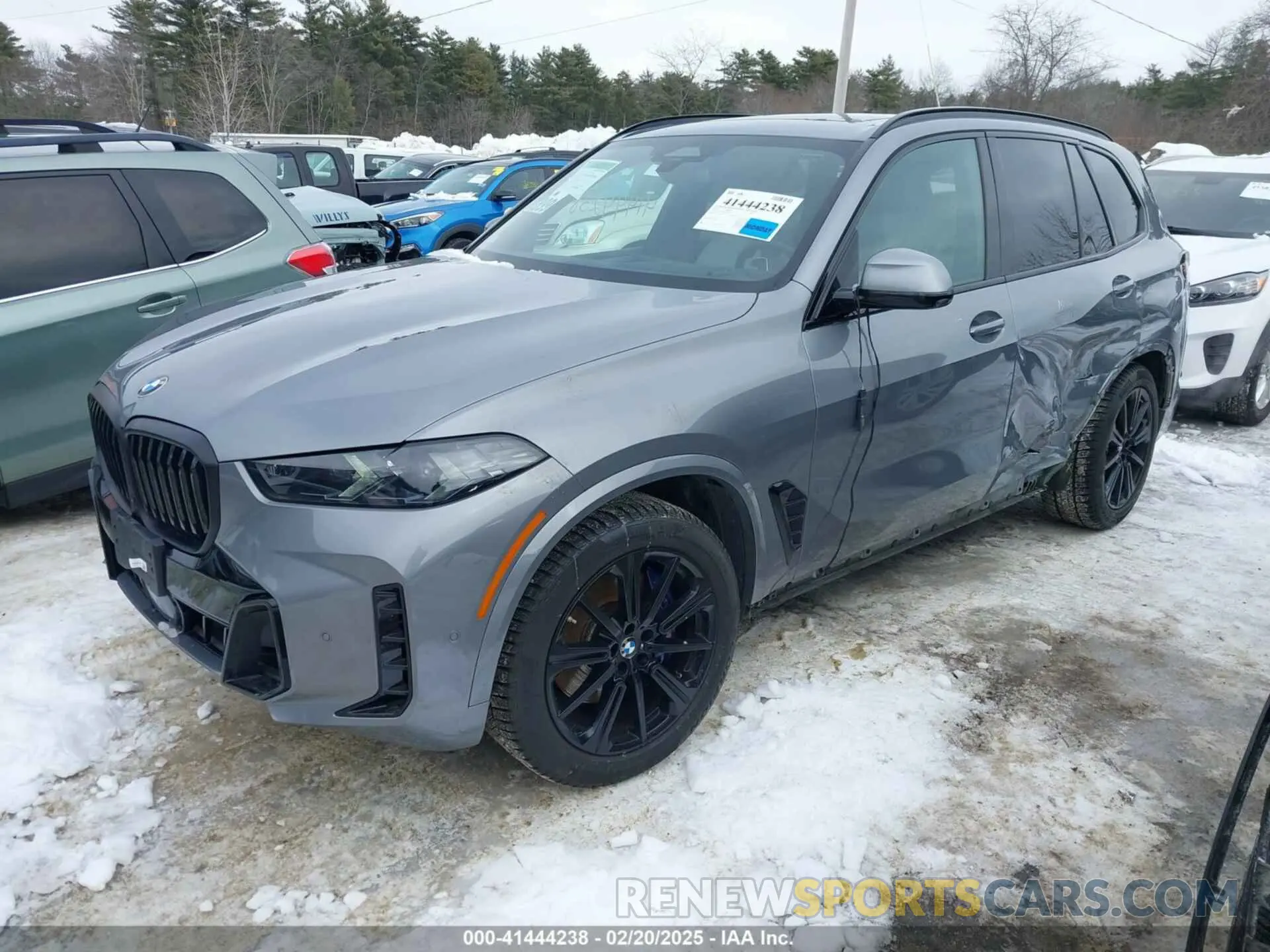 2 Photograph of a damaged car 5UX23EU06R9S09659 BMW X5 2024