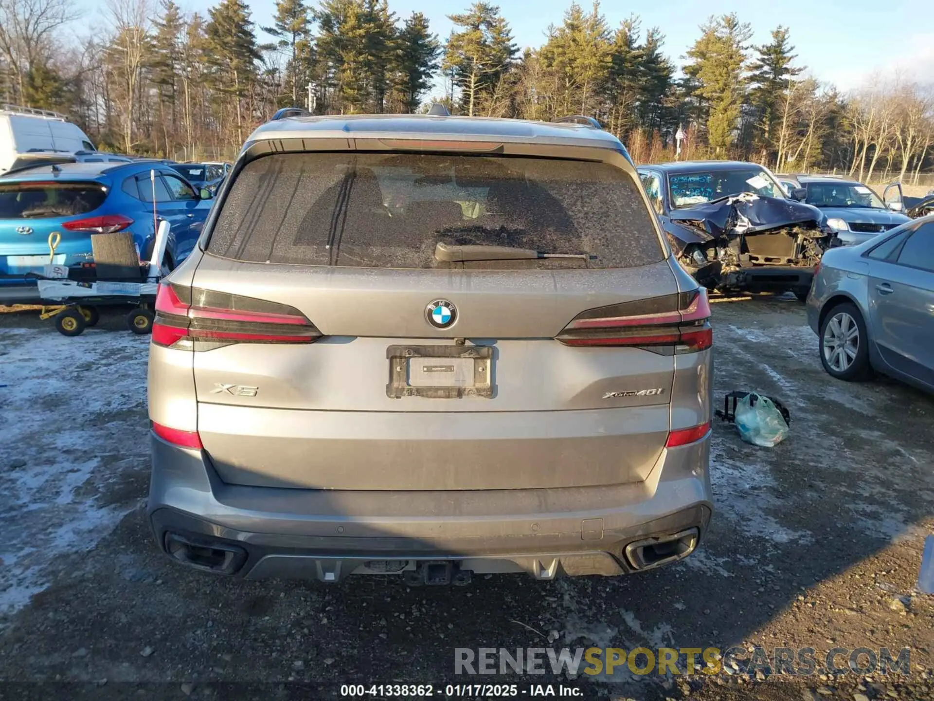 16 Photograph of a damaged car 5UX23EU06R9T45953 BMW X5 2024