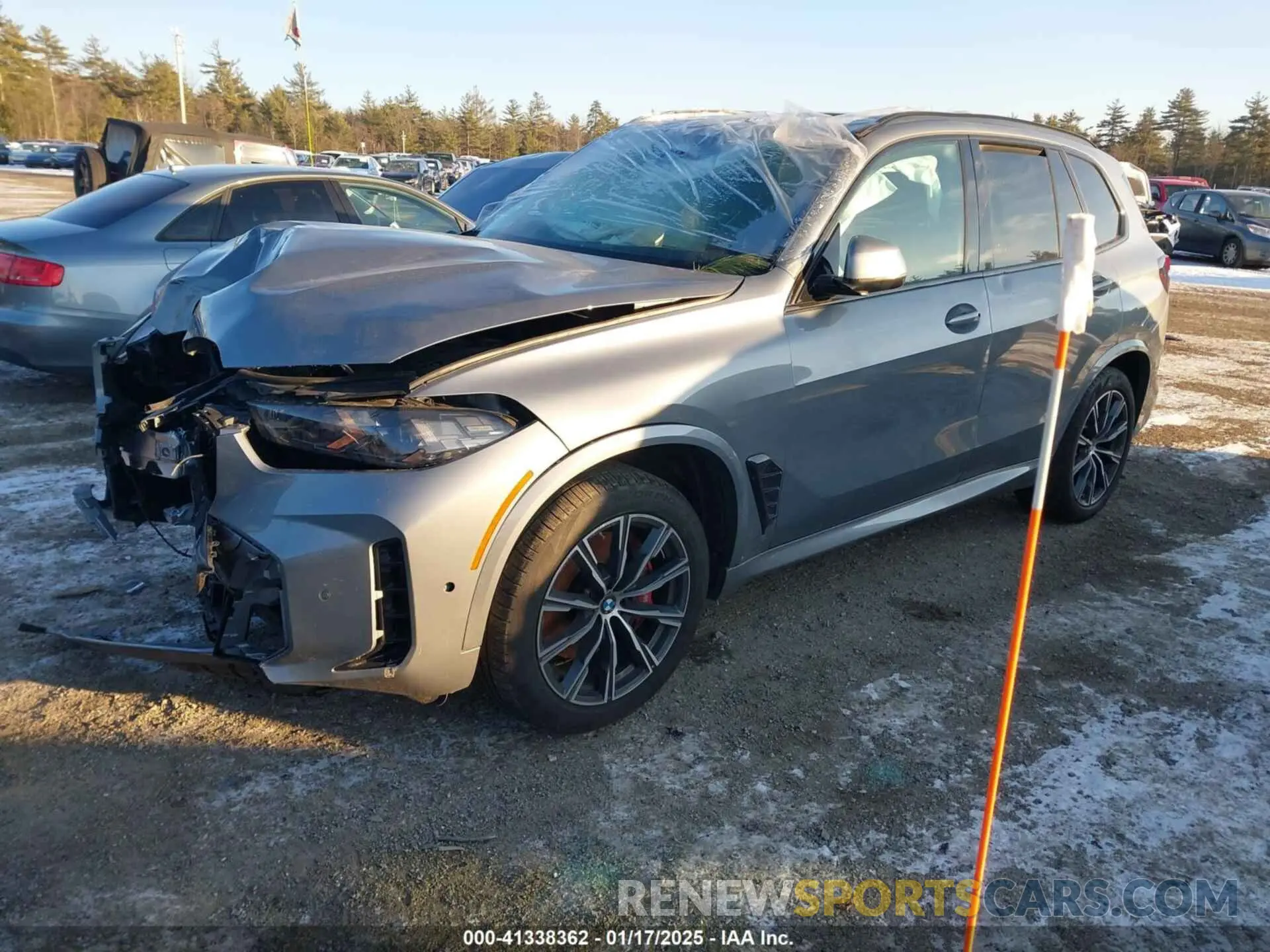 2 Photograph of a damaged car 5UX23EU06R9T45953 BMW X5 2024