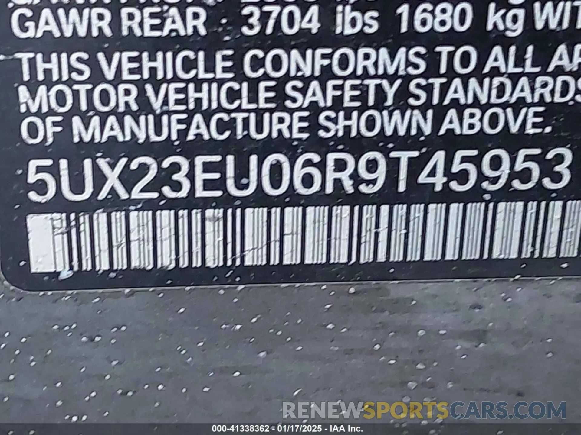 9 Photograph of a damaged car 5UX23EU06R9T45953 BMW X5 2024