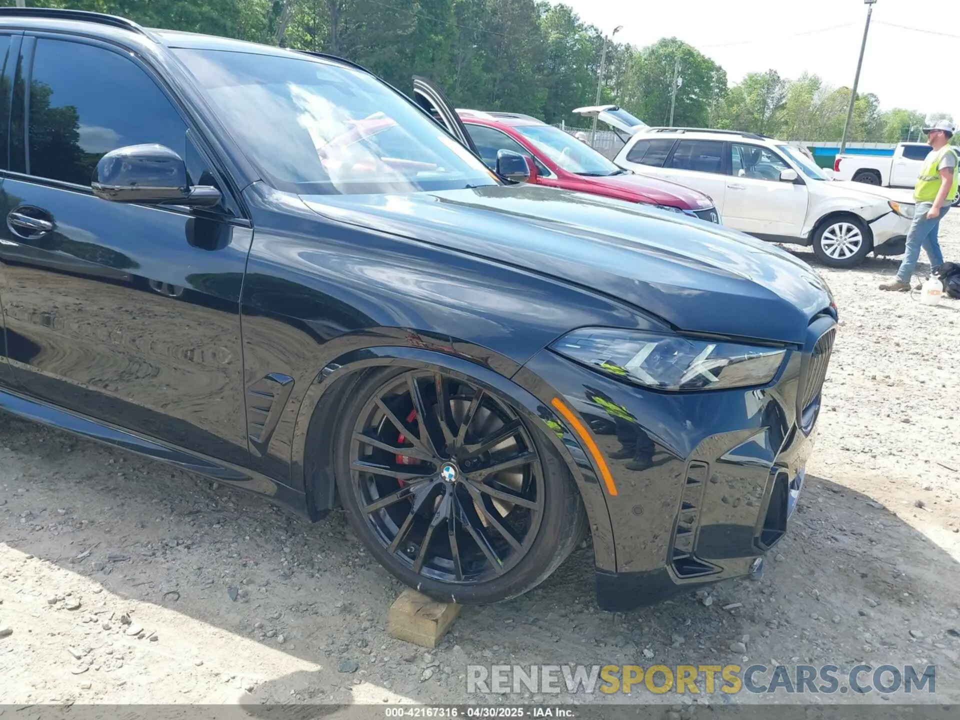 6 Photograph of a damaged car 5UX23EU06R9T86258 BMW X5 2024