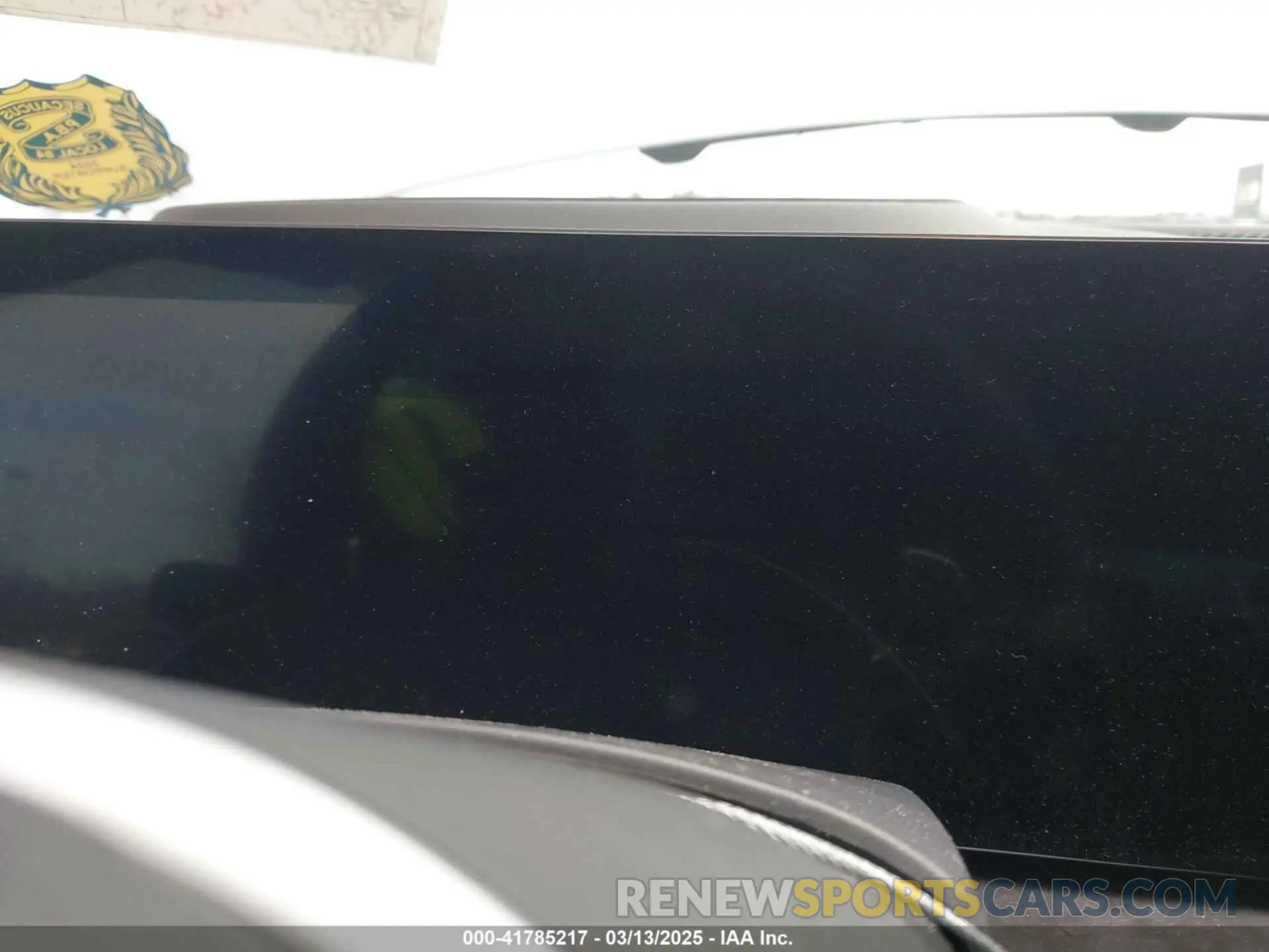 7 Photograph of a damaged car 5UX23EU06R9U85520 BMW X5 2024