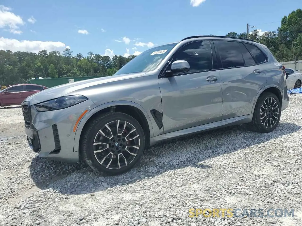 1 Photograph of a damaged car 5UX23EU06R9V37342 BMW X5 2024