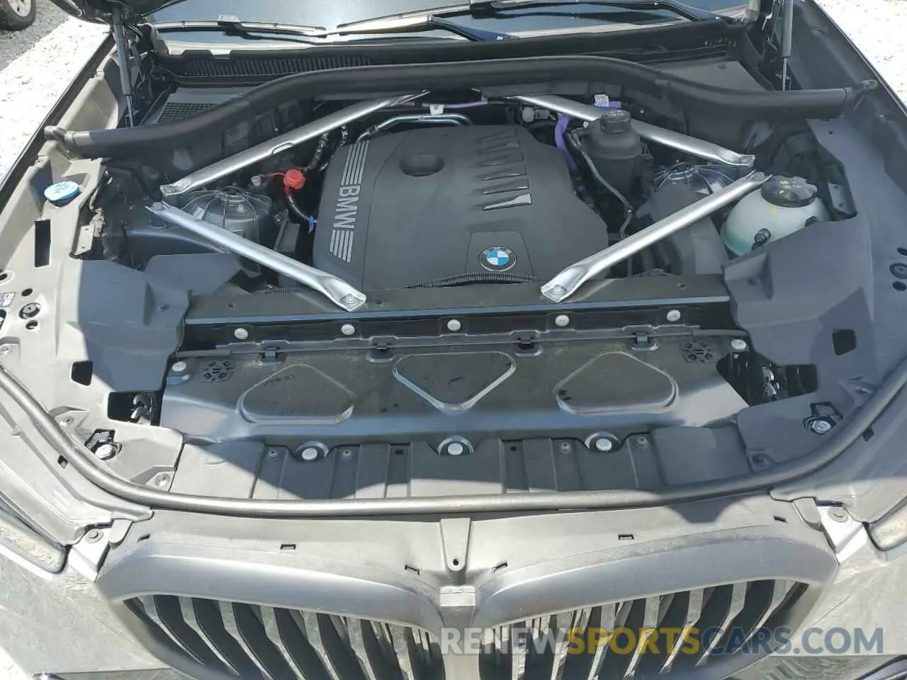 12 Photograph of a damaged car 5UX23EU06R9V37342 BMW X5 2024