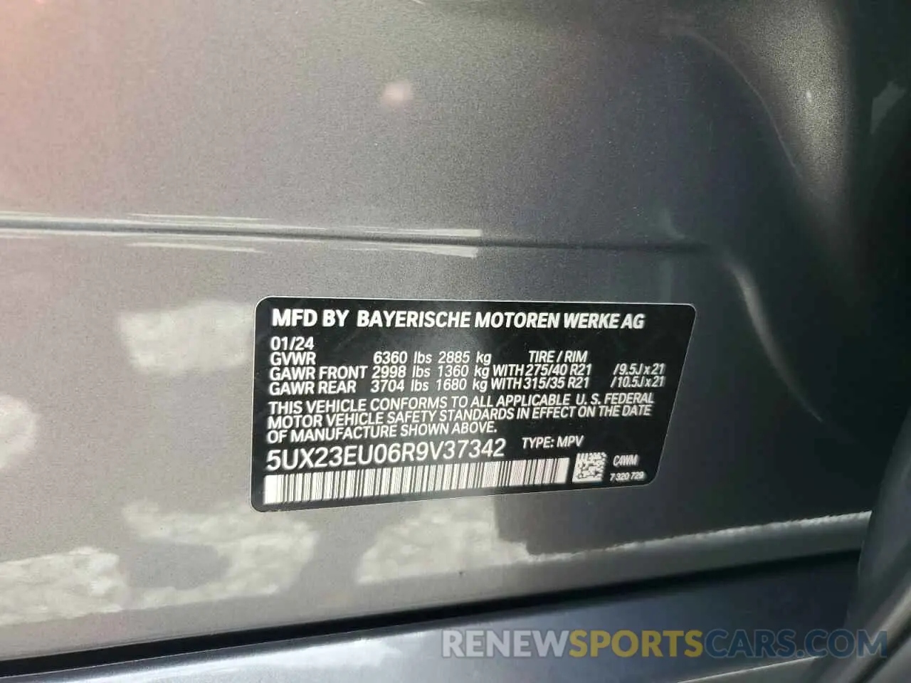 13 Photograph of a damaged car 5UX23EU06R9V37342 BMW X5 2024
