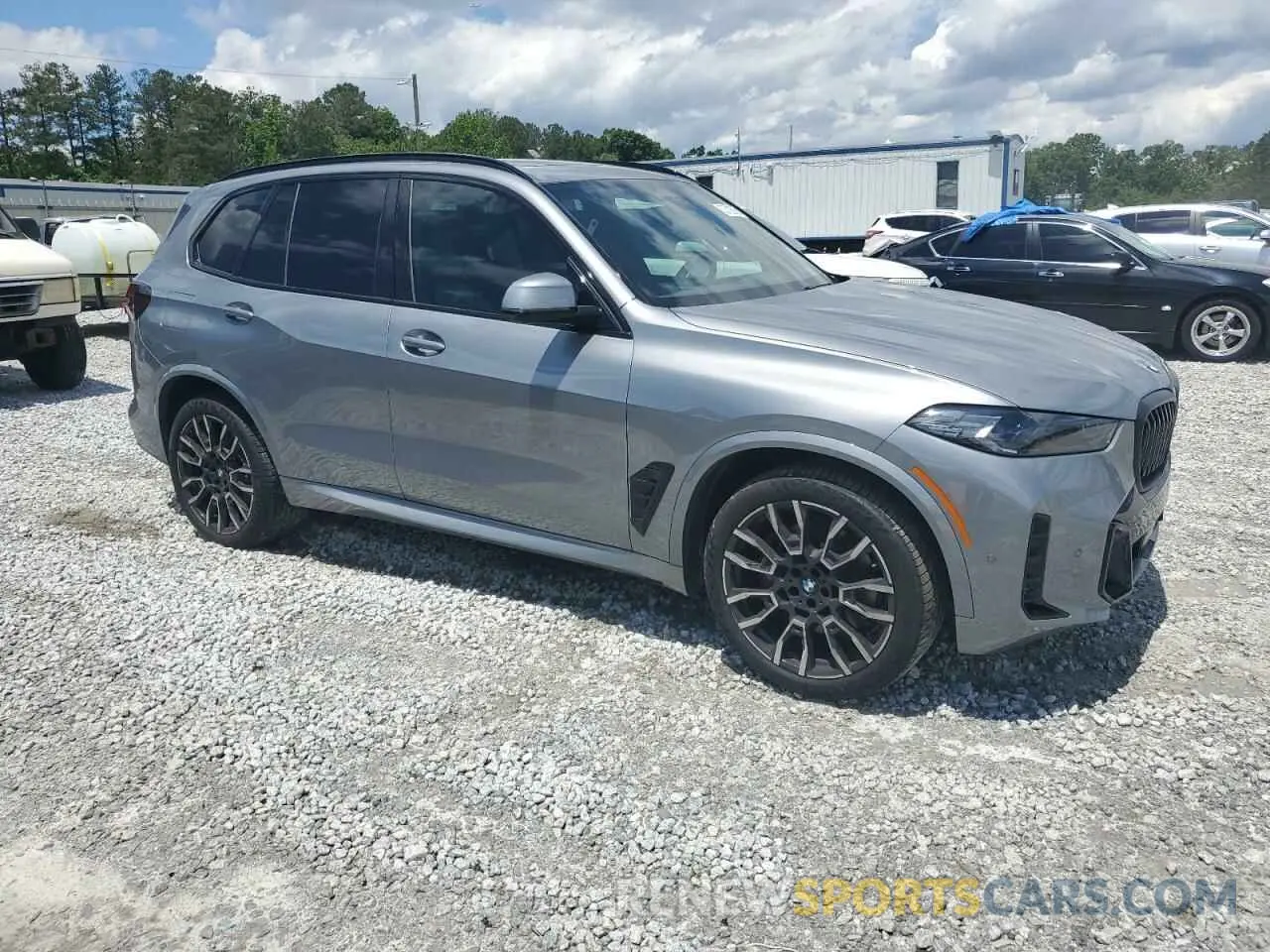 4 Photograph of a damaged car 5UX23EU06R9V37342 BMW X5 2024