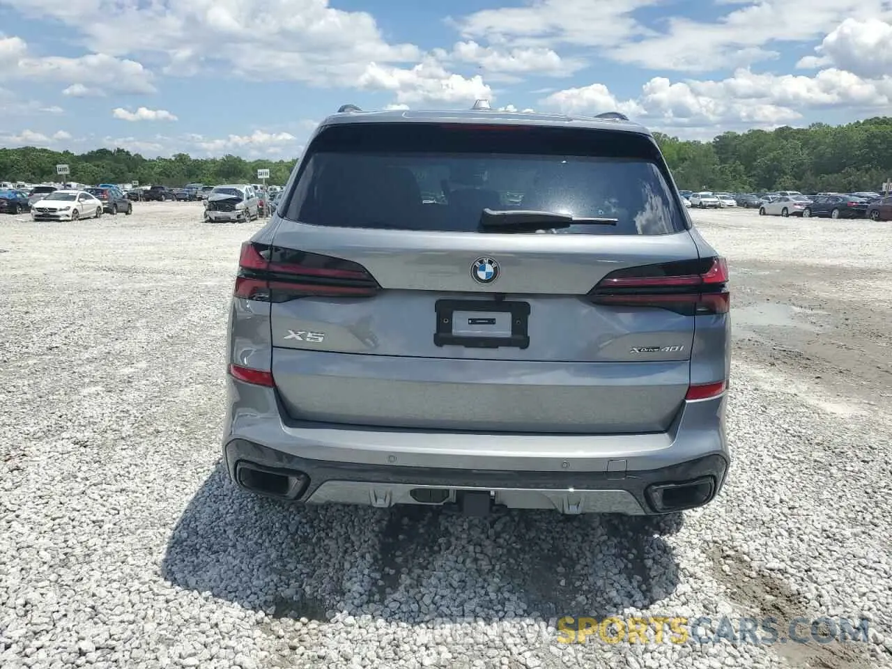 6 Photograph of a damaged car 5UX23EU06R9V37342 BMW X5 2024