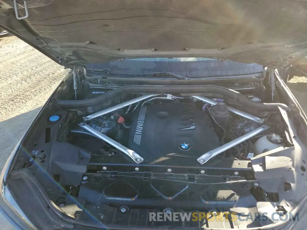 12 Photograph of a damaged car 5UX23EU07R9T54418 BMW X5 2024