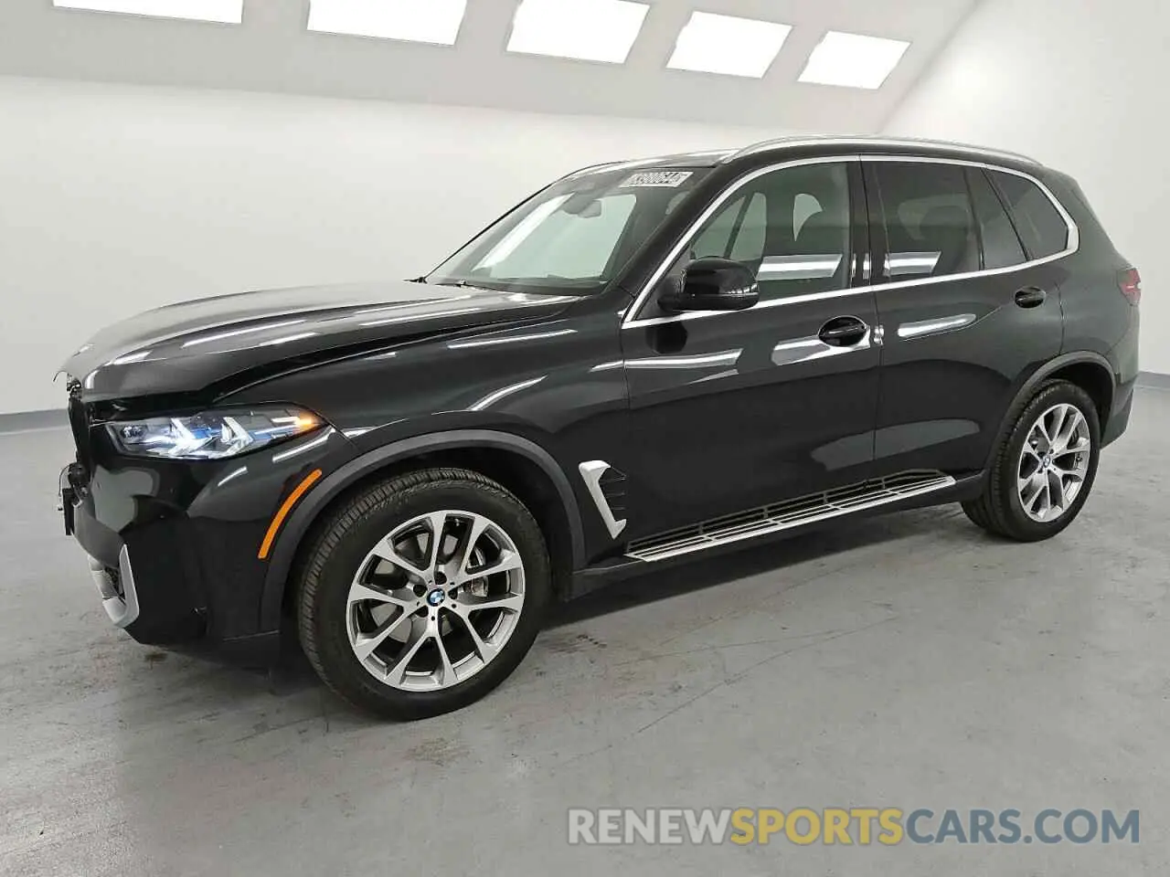 1 Photograph of a damaged car 5UX23EU07R9U87325 BMW X5 2024