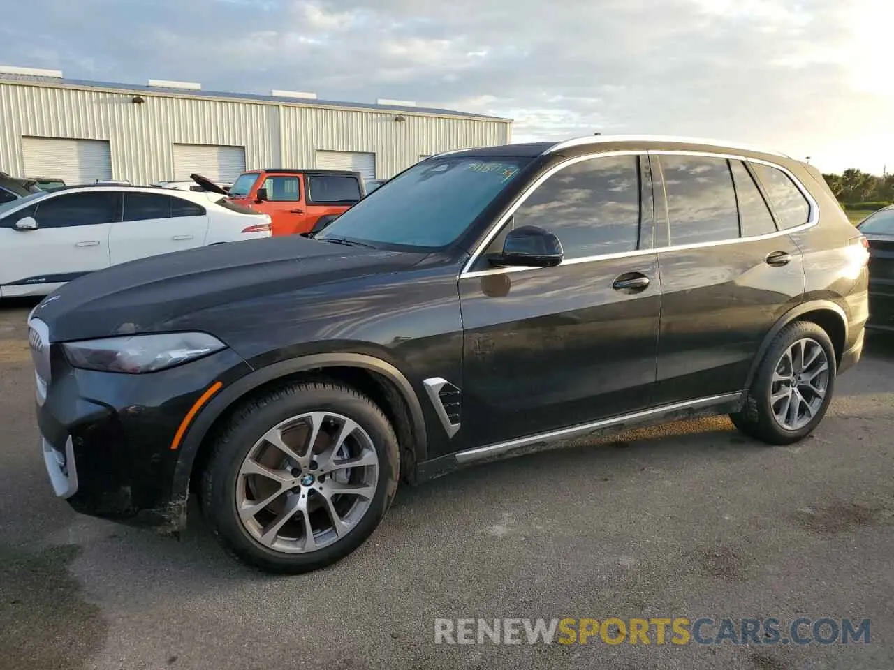 1 Photograph of a damaged car 5UX23EU07R9V18380 BMW X5 2024