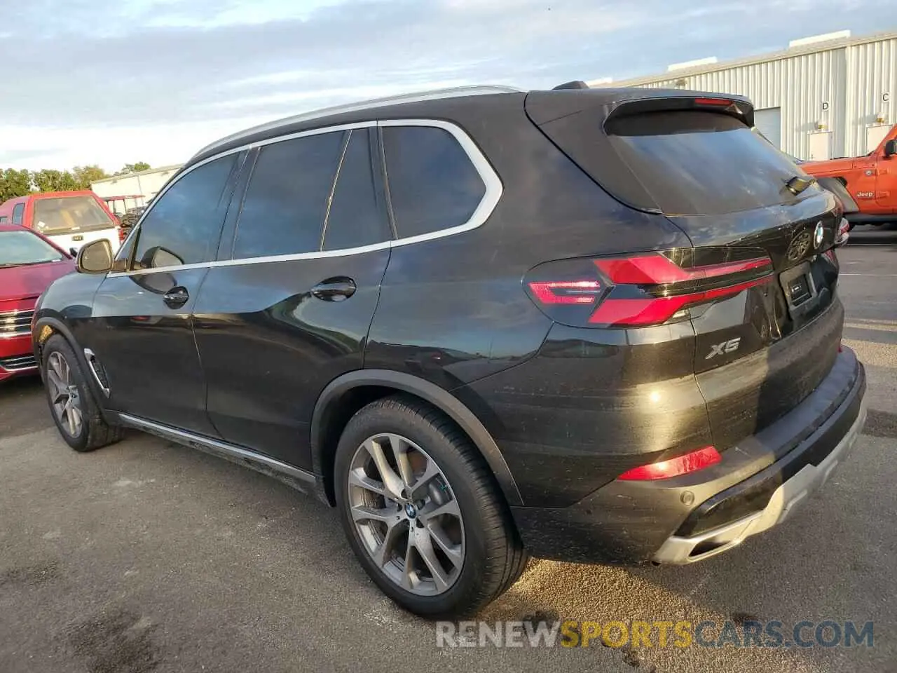 2 Photograph of a damaged car 5UX23EU07R9V18380 BMW X5 2024