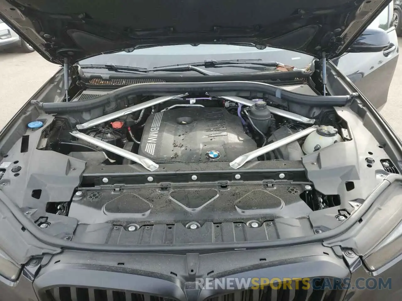 12 Photograph of a damaged car 5UX23EU09R9S17979 BMW X5 2024
