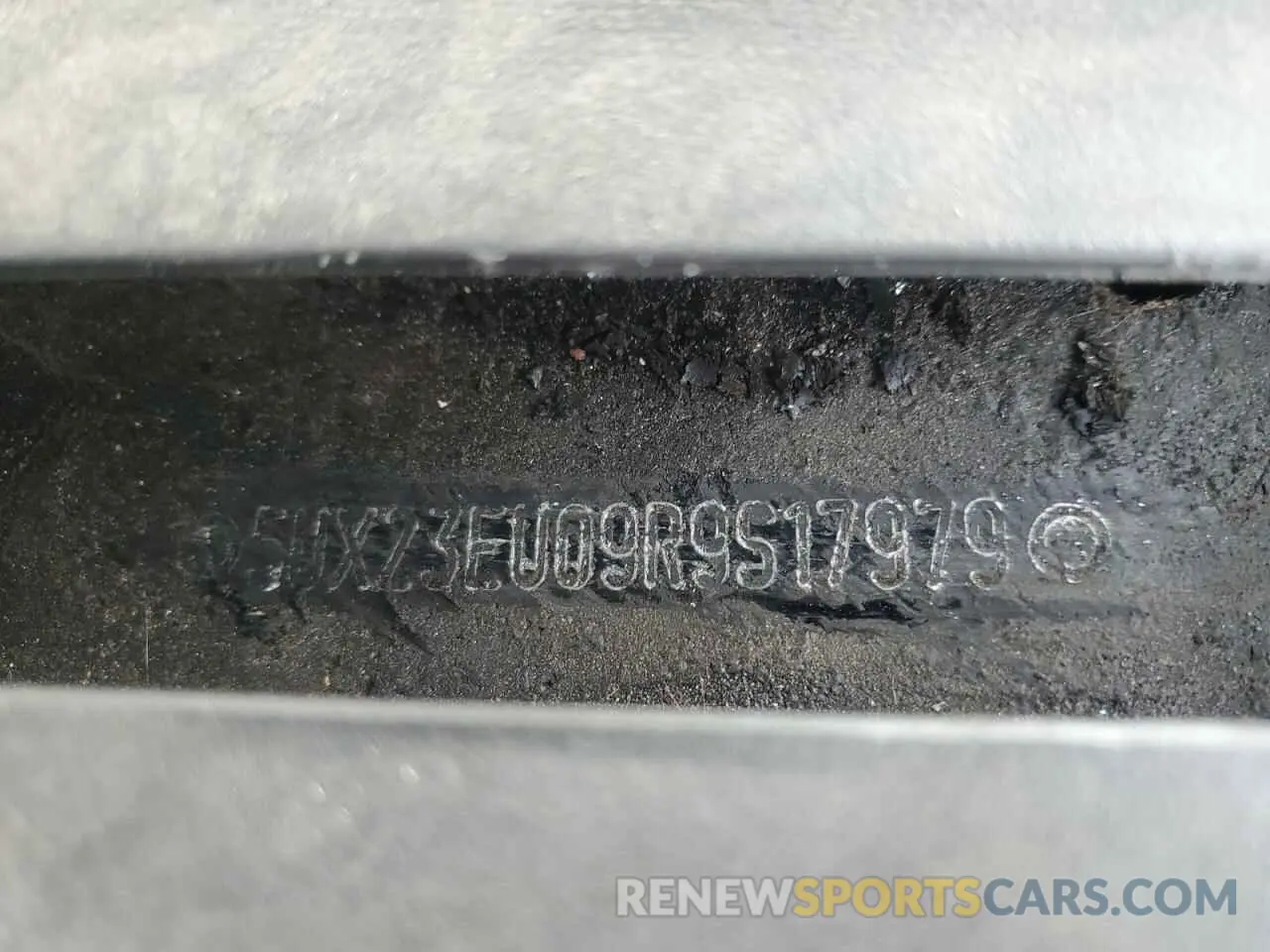 13 Photograph of a damaged car 5UX23EU09R9S17979 BMW X5 2024