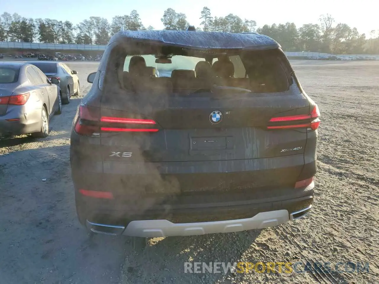 6 Photograph of a damaged car 5UX23EU0XR9U16278 BMW X5 2024