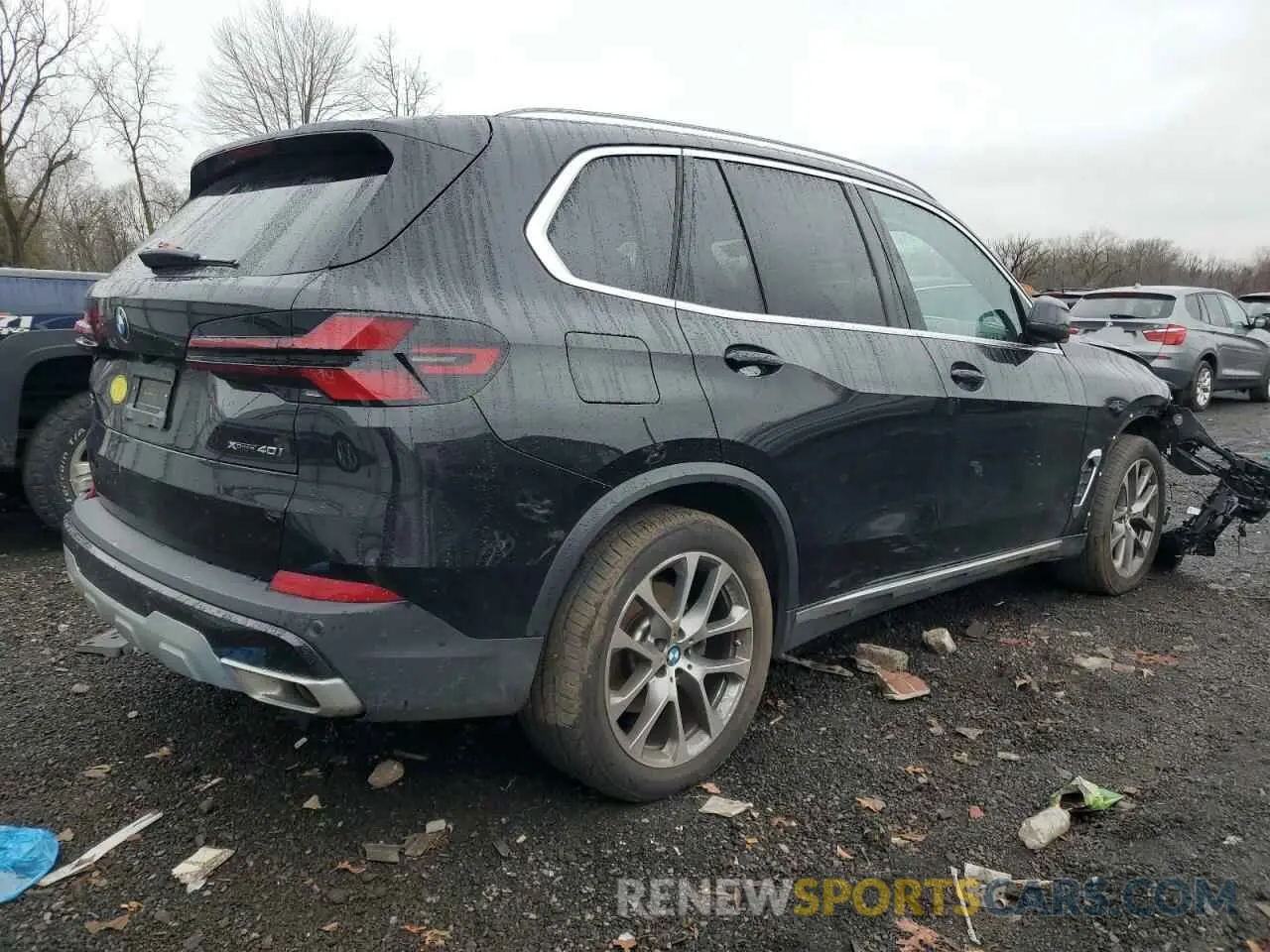 3 Photograph of a damaged car 5UX23EU0XR9U56117 BMW X5 2024