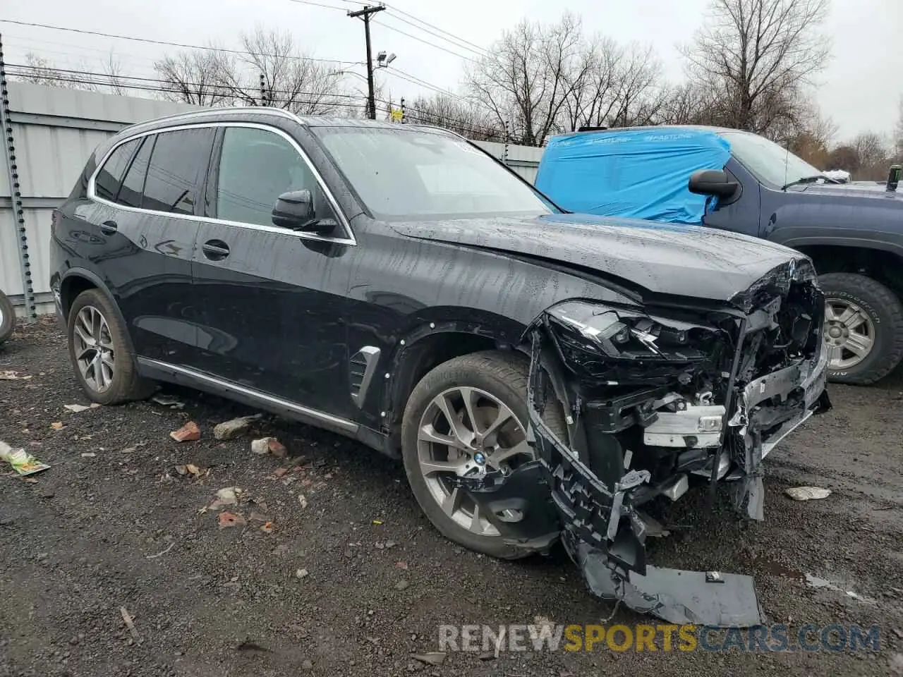 4 Photograph of a damaged car 5UX23EU0XR9U56117 BMW X5 2024