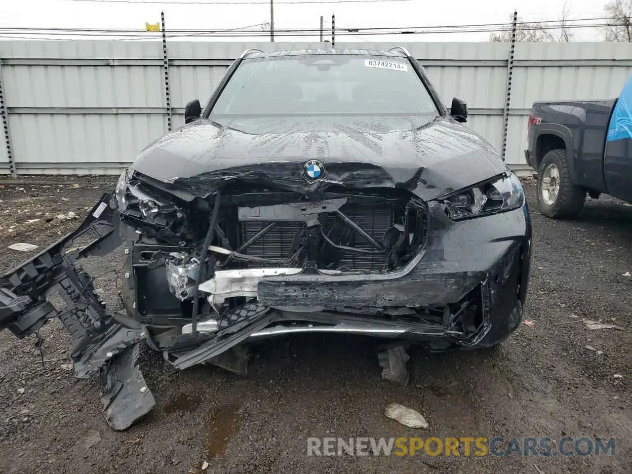 5 Photograph of a damaged car 5UX23EU0XR9U56117 BMW X5 2024