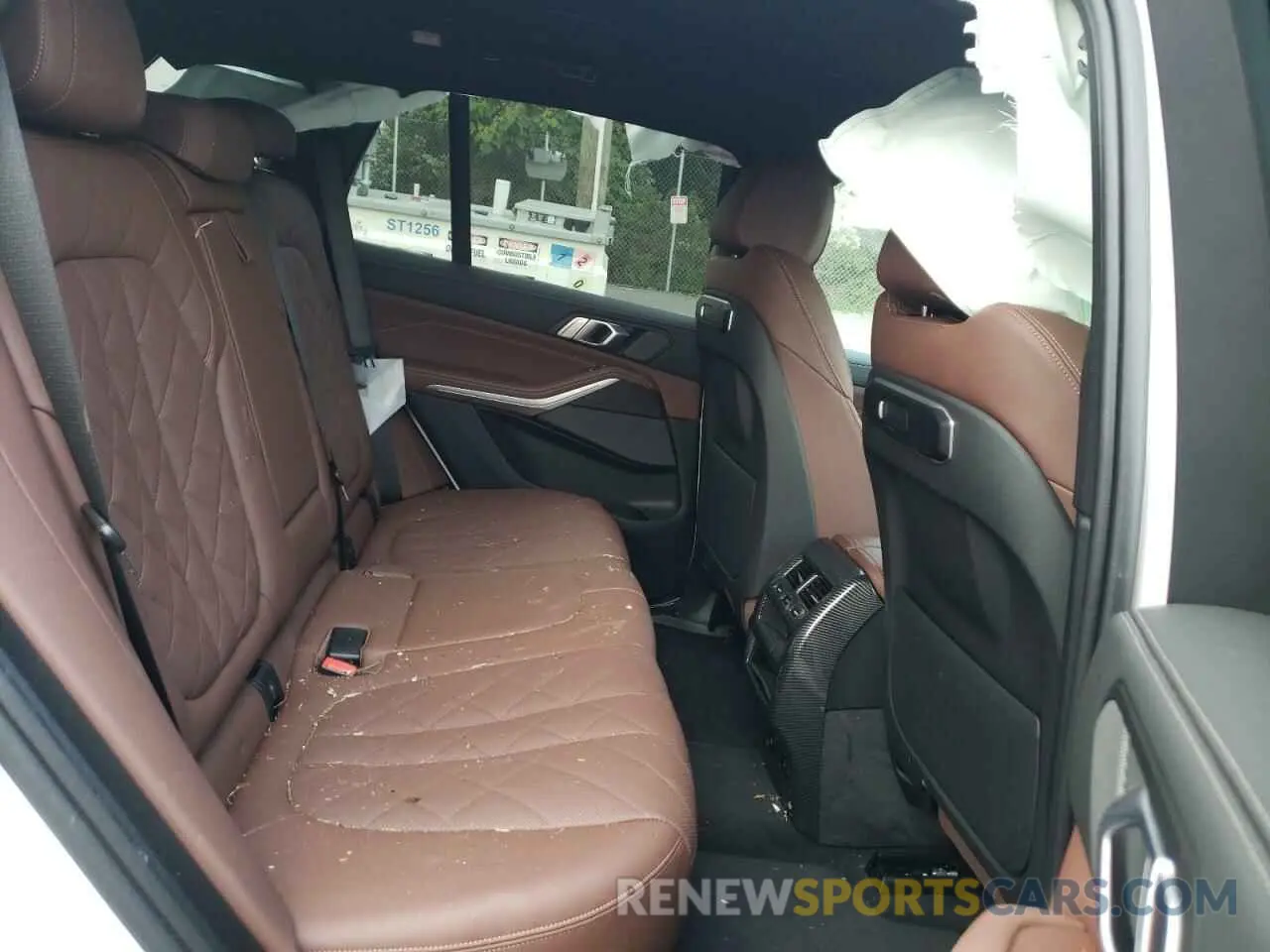 11 Photograph of a damaged car 5UX23EU0XR9V18518 BMW X5 2024