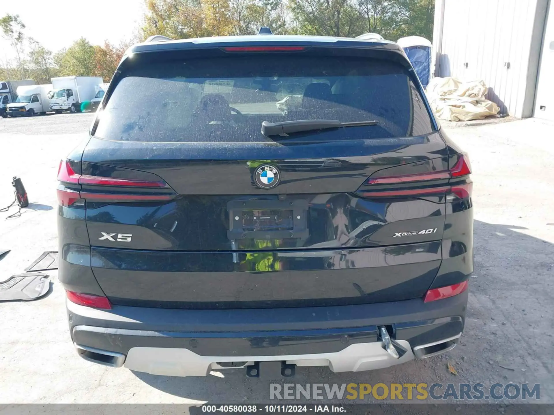 16 Photograph of a damaged car 5UX23EU0XR9V87595 BMW X5 2024