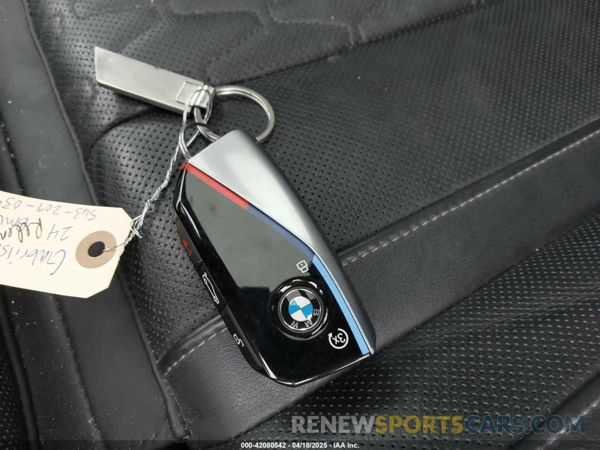 11 Photograph of a damaged car 5UX33EU07R9S62620 BMW X5 2024