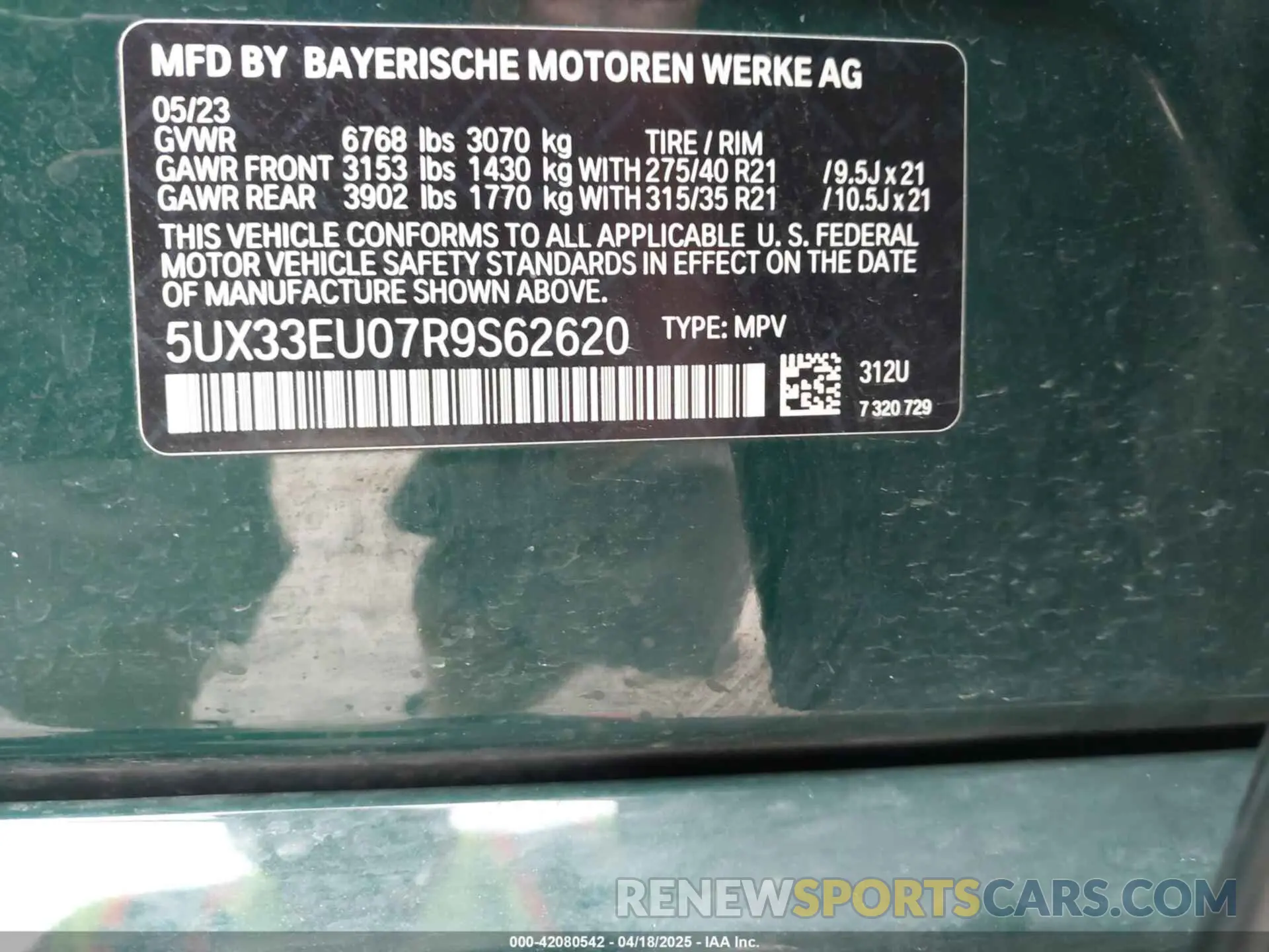9 Photograph of a damaged car 5UX33EU07R9S62620 BMW X5 2024
