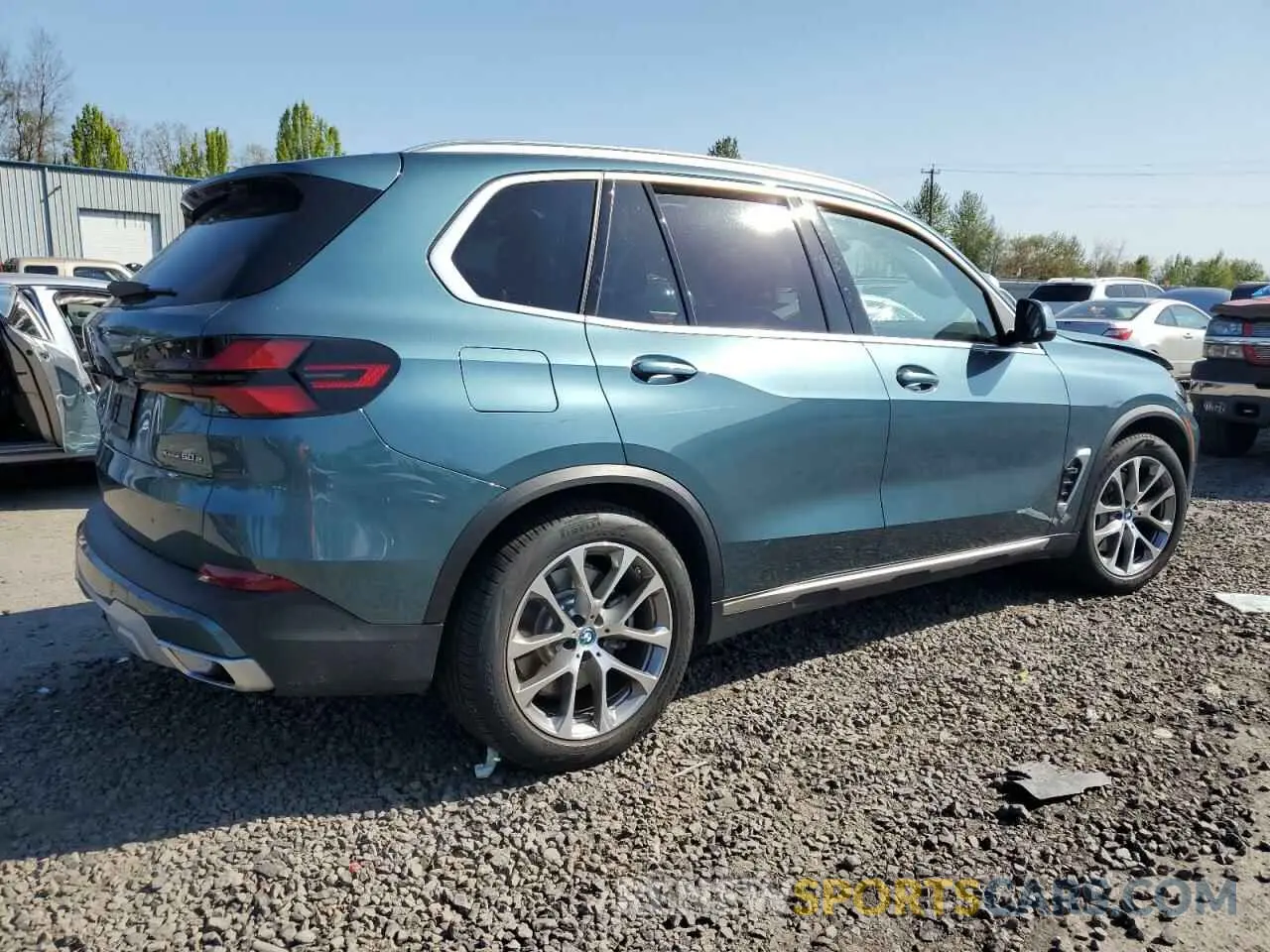 3 Photograph of a damaged car 5UX43EU01R9T80389 BMW X5 2024