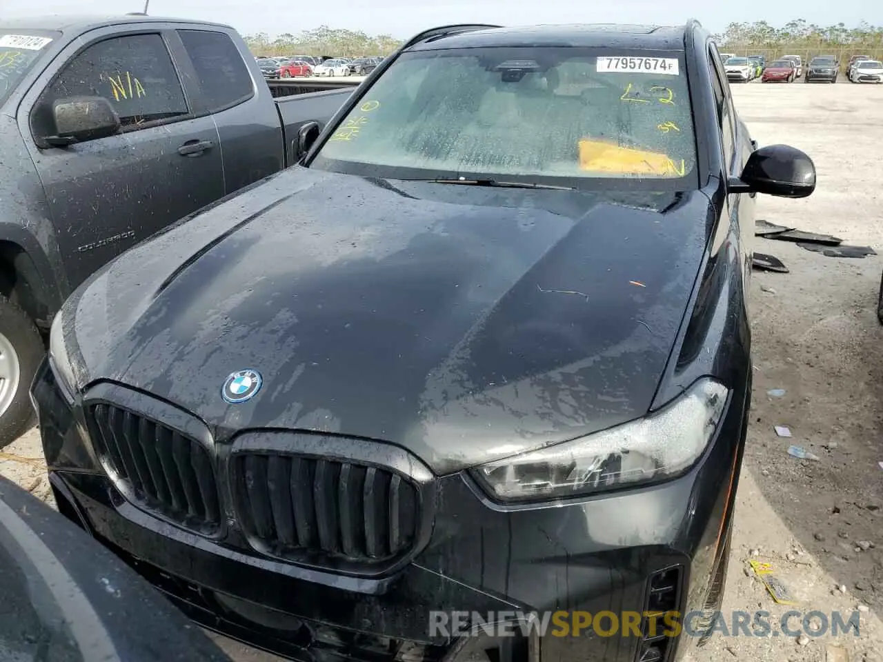 5 Photograph of a damaged car 5UX43EU07R9T58249 BMW X5 2024