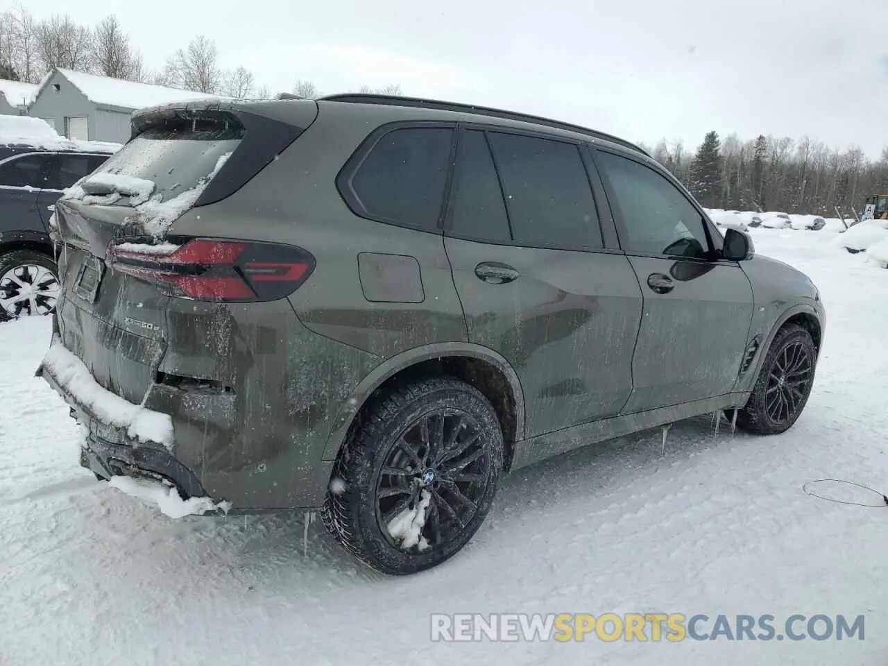 3 Photograph of a damaged car 5UX43EU08R9W07237 BMW X5 2024