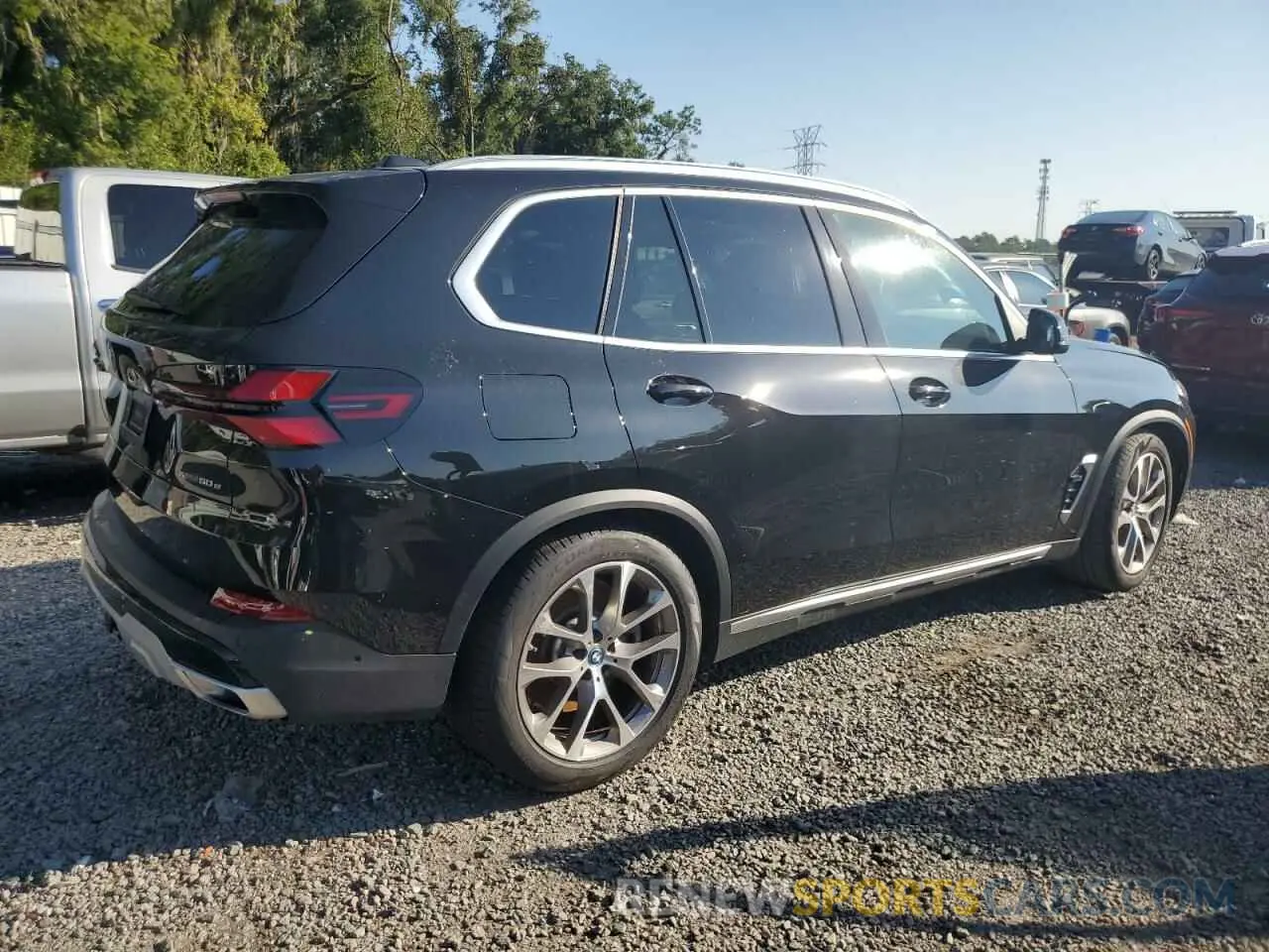 3 Photograph of a damaged car 5UX43EU0XR9T75658 BMW X5 2024