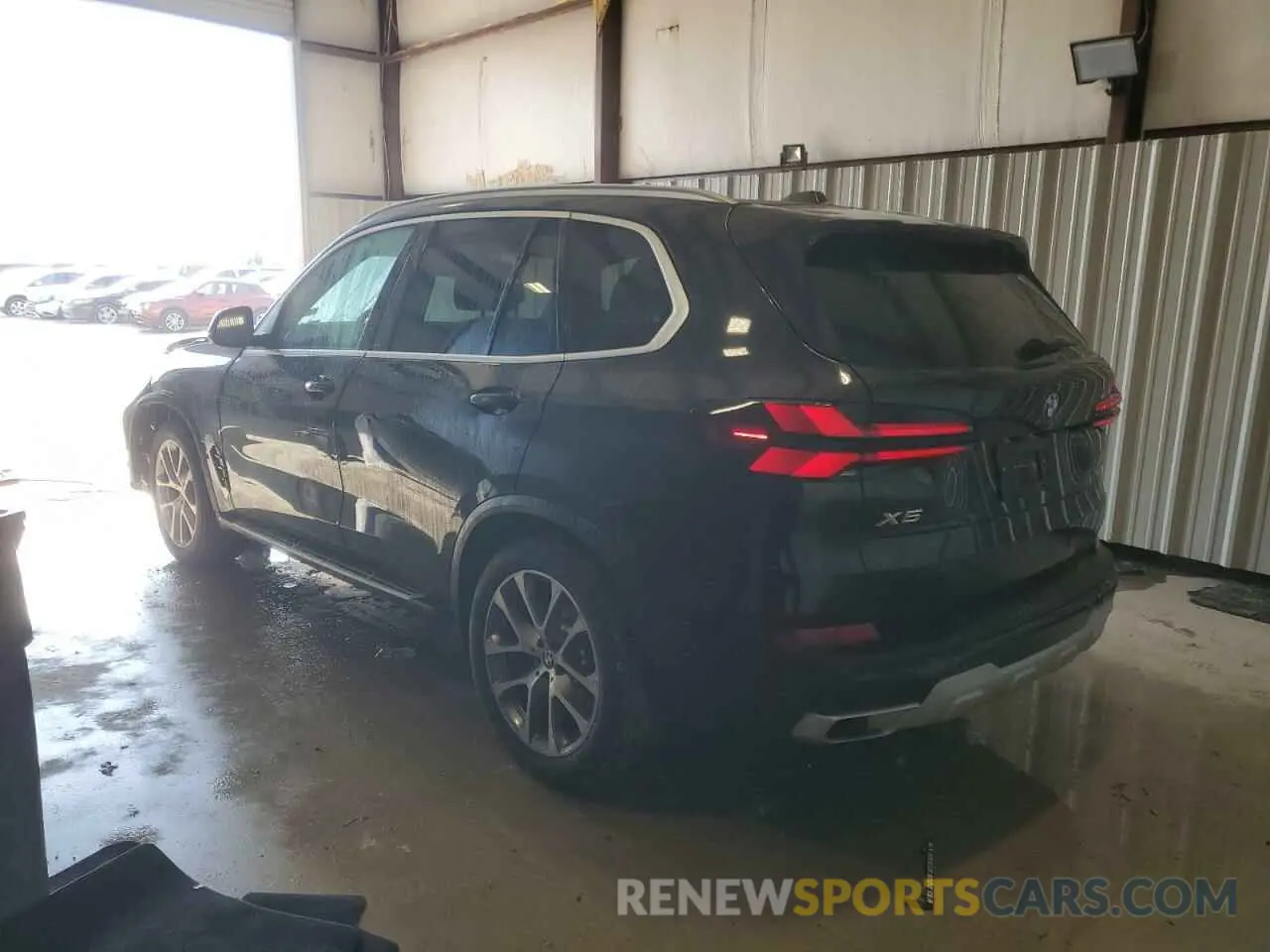 2 Photograph of a damaged car 5UX13EU04S9W30846 BMW X5 2025