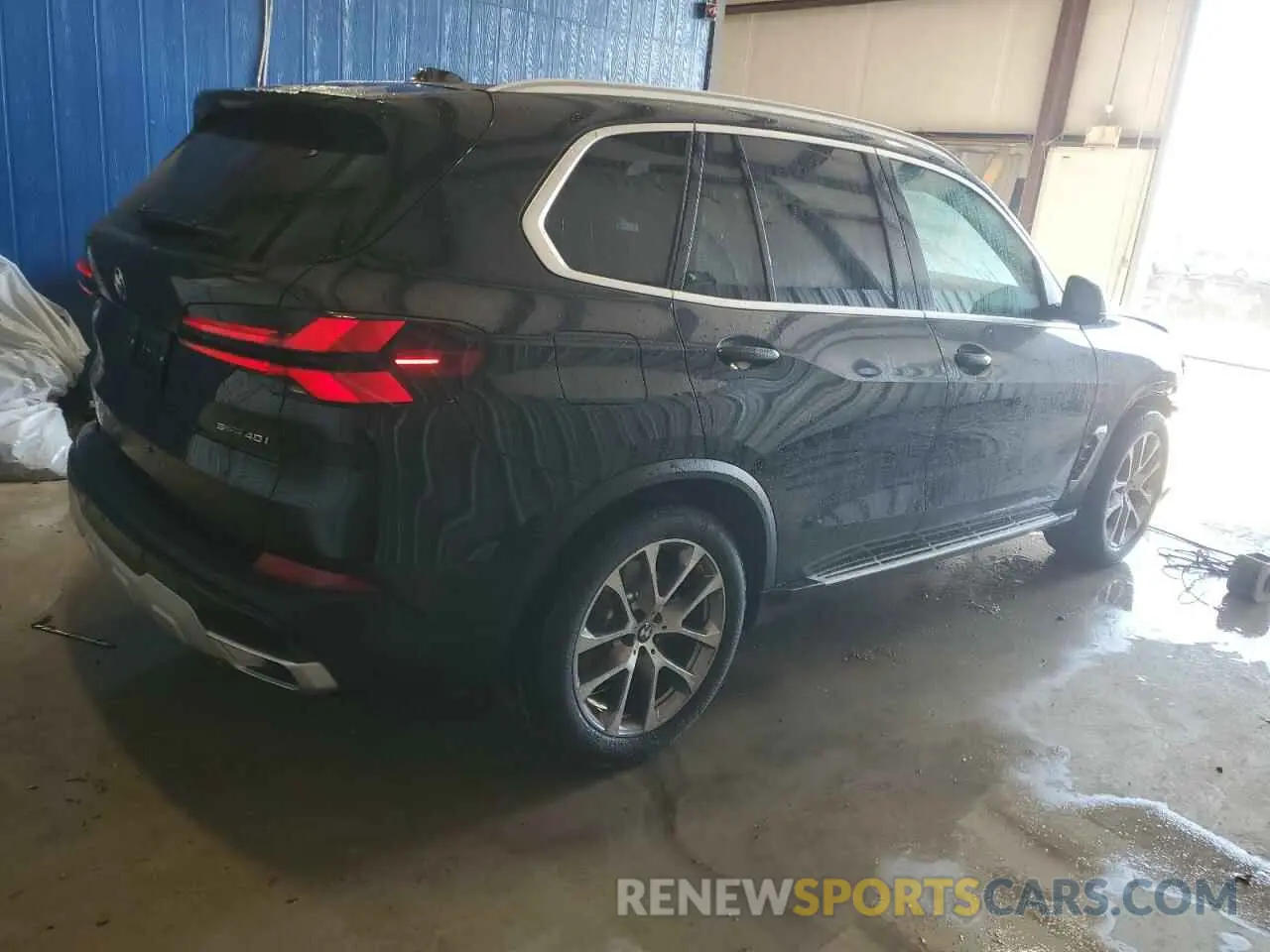 3 Photograph of a damaged car 5UX13EU04S9W30846 BMW X5 2025