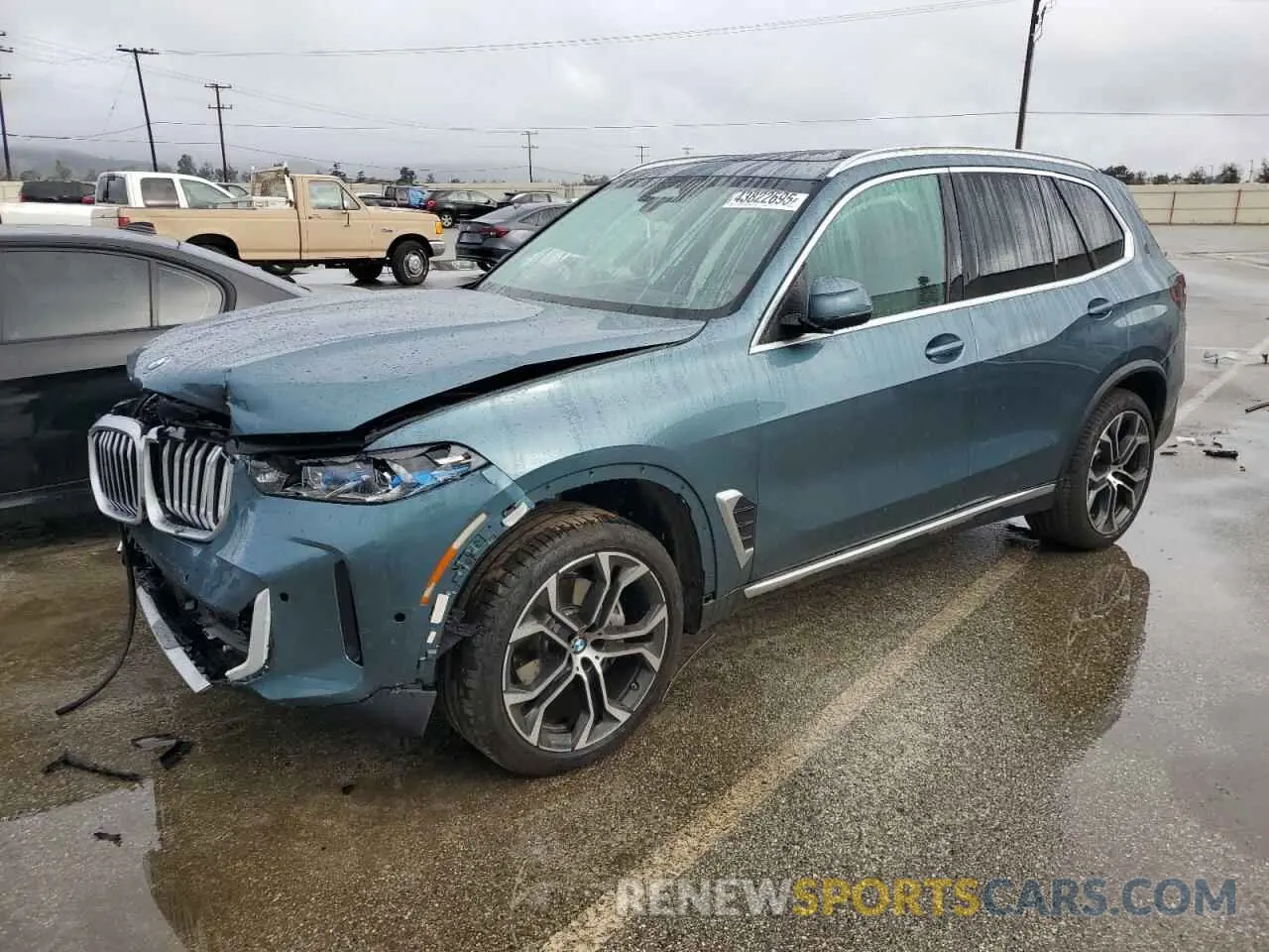 1 Photograph of a damaged car 5UX13EU04S9W39305 BMW X5 2025