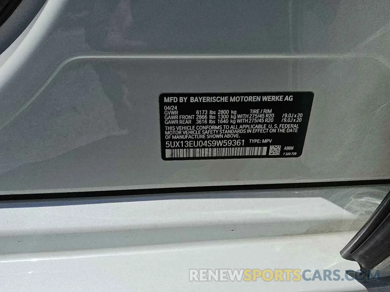 12 Photograph of a damaged car 5UX13EU04S9W59361 BMW X5 2025