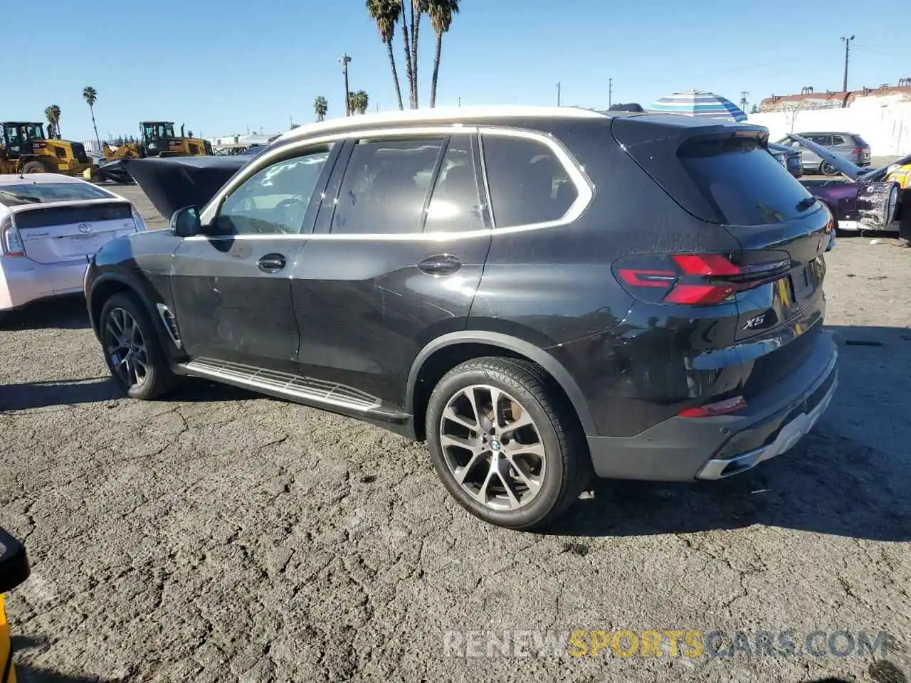 2 Photograph of a damaged car 5UX13EU05S9W29818 BMW X5 2025