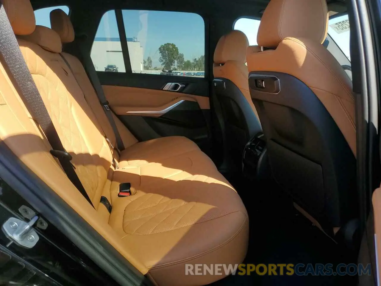 11 Photograph of a damaged car 5UX13EU05S9W82678 BMW X5 2025