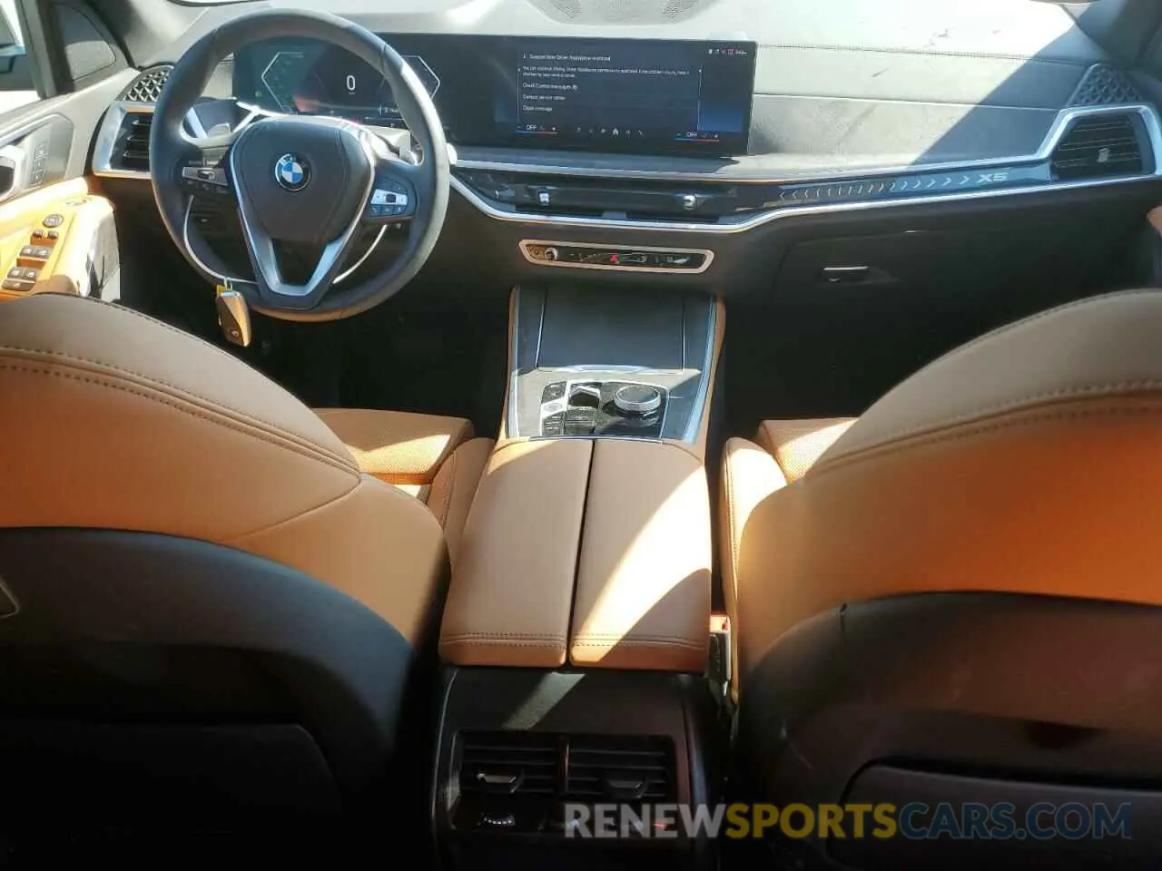 8 Photograph of a damaged car 5UX13EU05S9W82678 BMW X5 2025