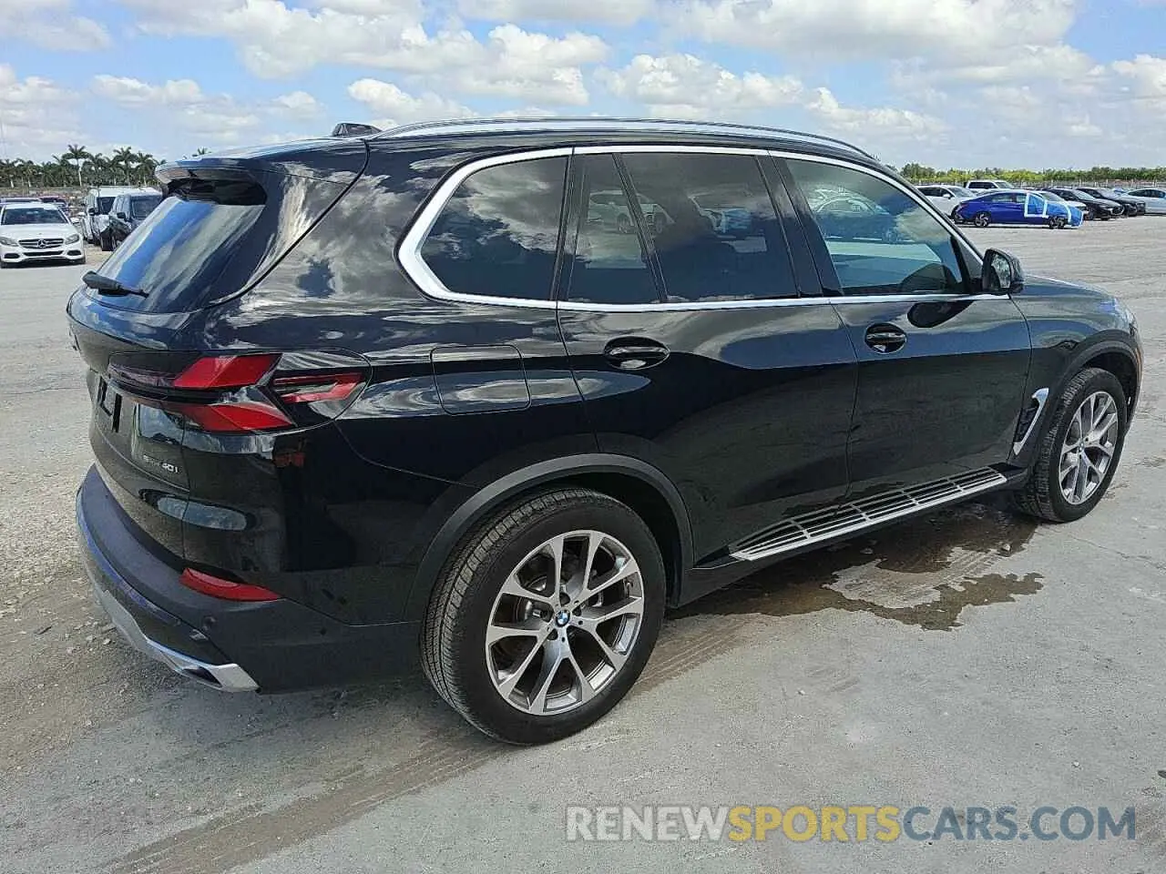 3 Photograph of a damaged car 5UX13EU05S9X27974 BMW X5 2025