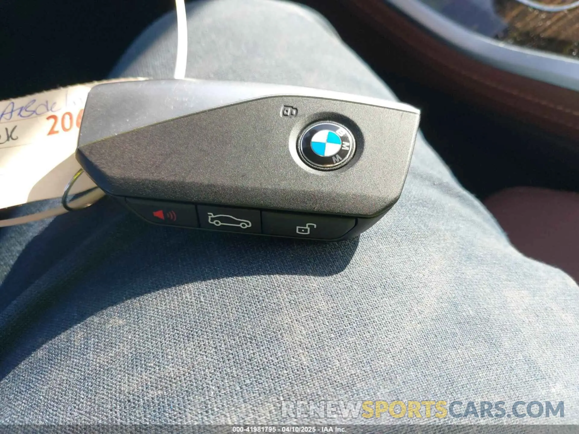 11 Photograph of a damaged car 5UX13EU05S9X56651 BMW X5 2025