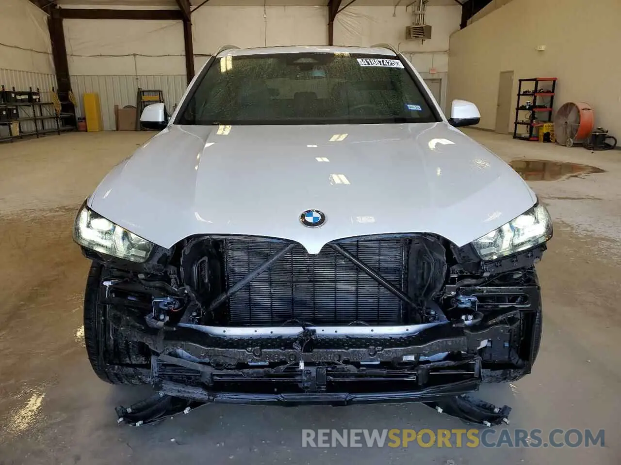 5 Photograph of a damaged car 5UX13EU07S9W29951 BMW X5 2025