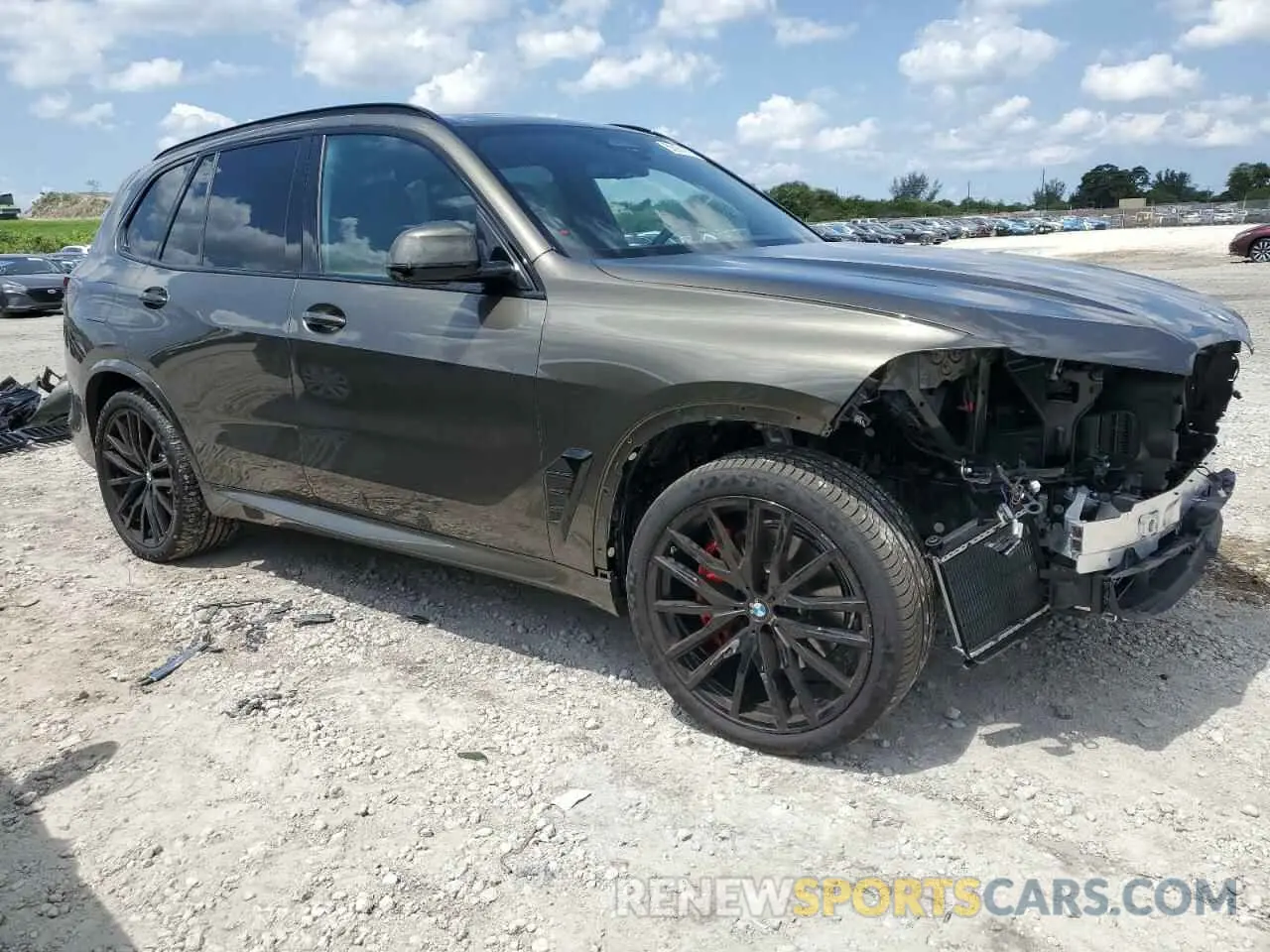 4 Photograph of a damaged car 5UX13EU07S9X93779 BMW X5 2025