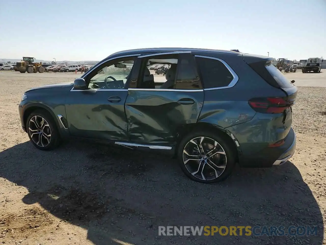 2 Photograph of a damaged car 5UX13EU08S9Z03786 BMW X5 2025
