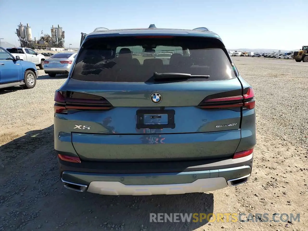 6 Photograph of a damaged car 5UX13EU08S9Z03786 BMW X5 2025