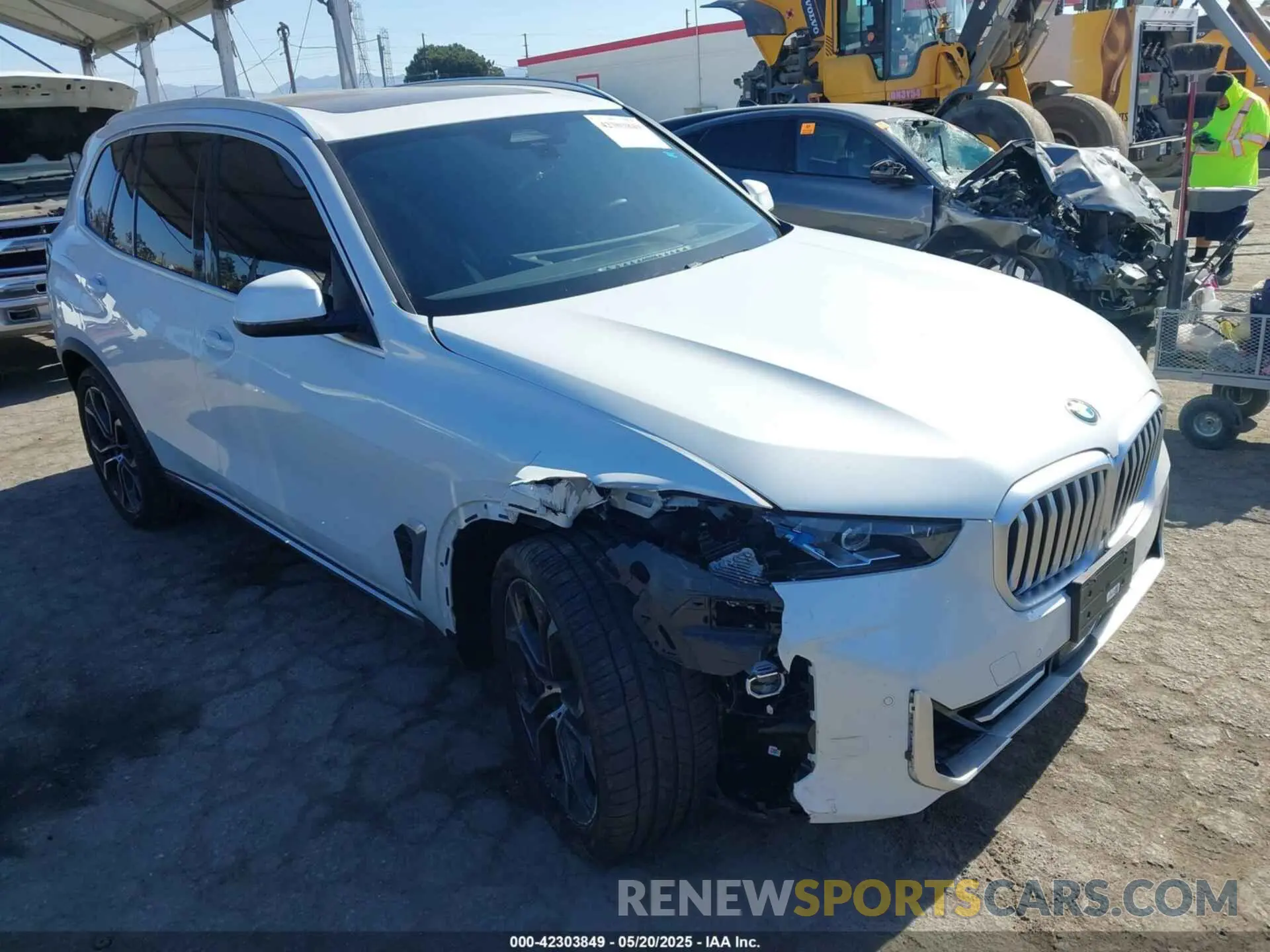 1 Photograph of a damaged car 5UX13EU0XS9W77167 BMW X5 2025